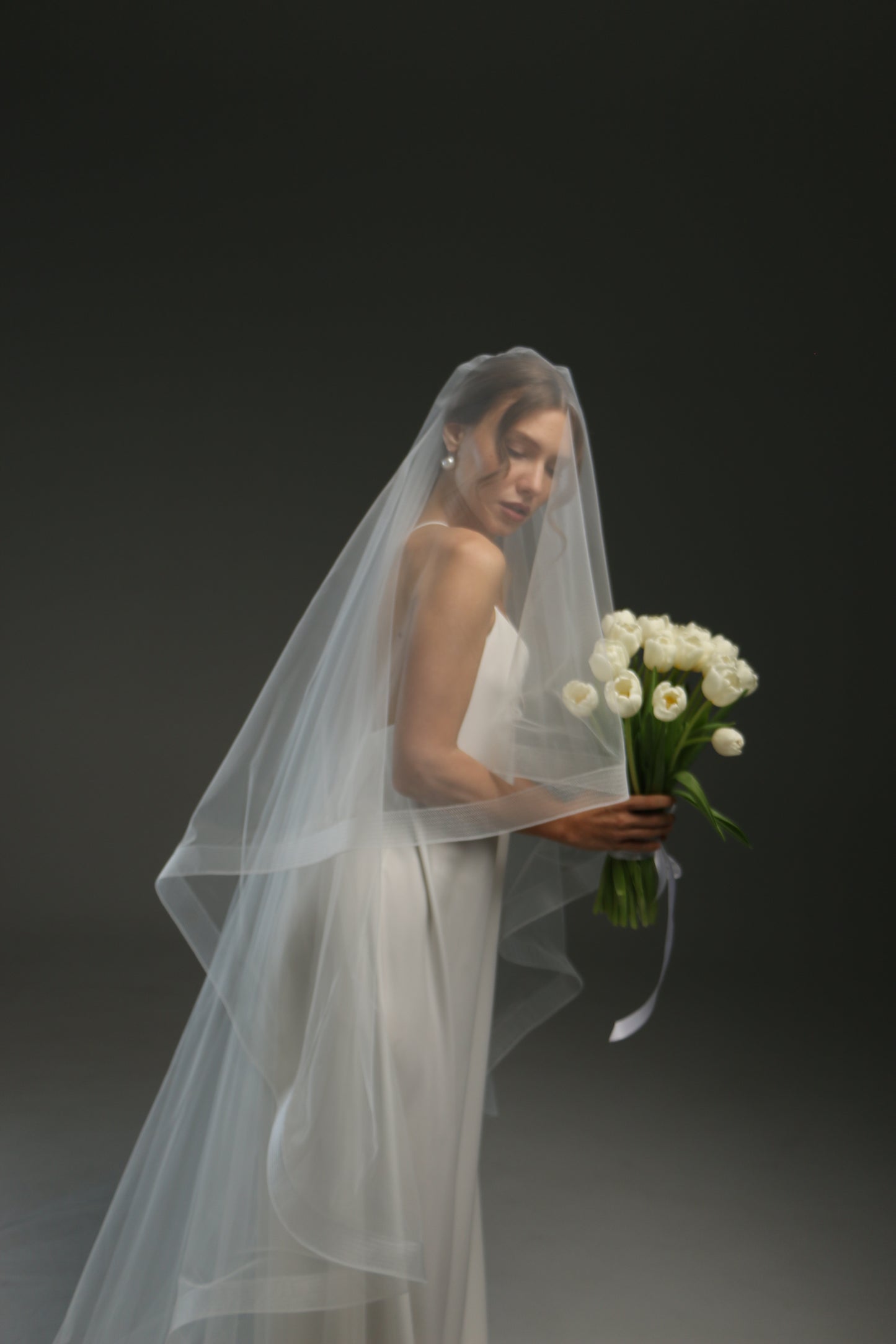Veil with horsehair trim, Crinoline edge veil with blusher,Horsetail veil to your fingertips