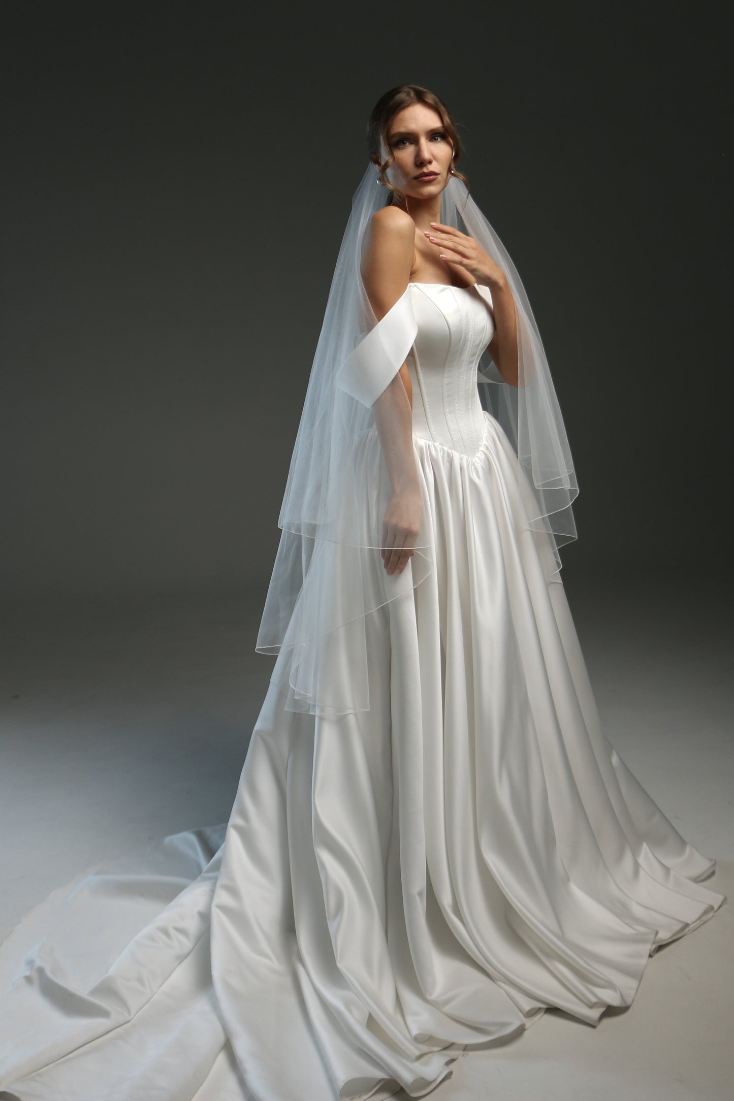 Classic Sheer Bridal Veil – Soft Tulle, 2 Layers, Floor Length with Pencil Edge