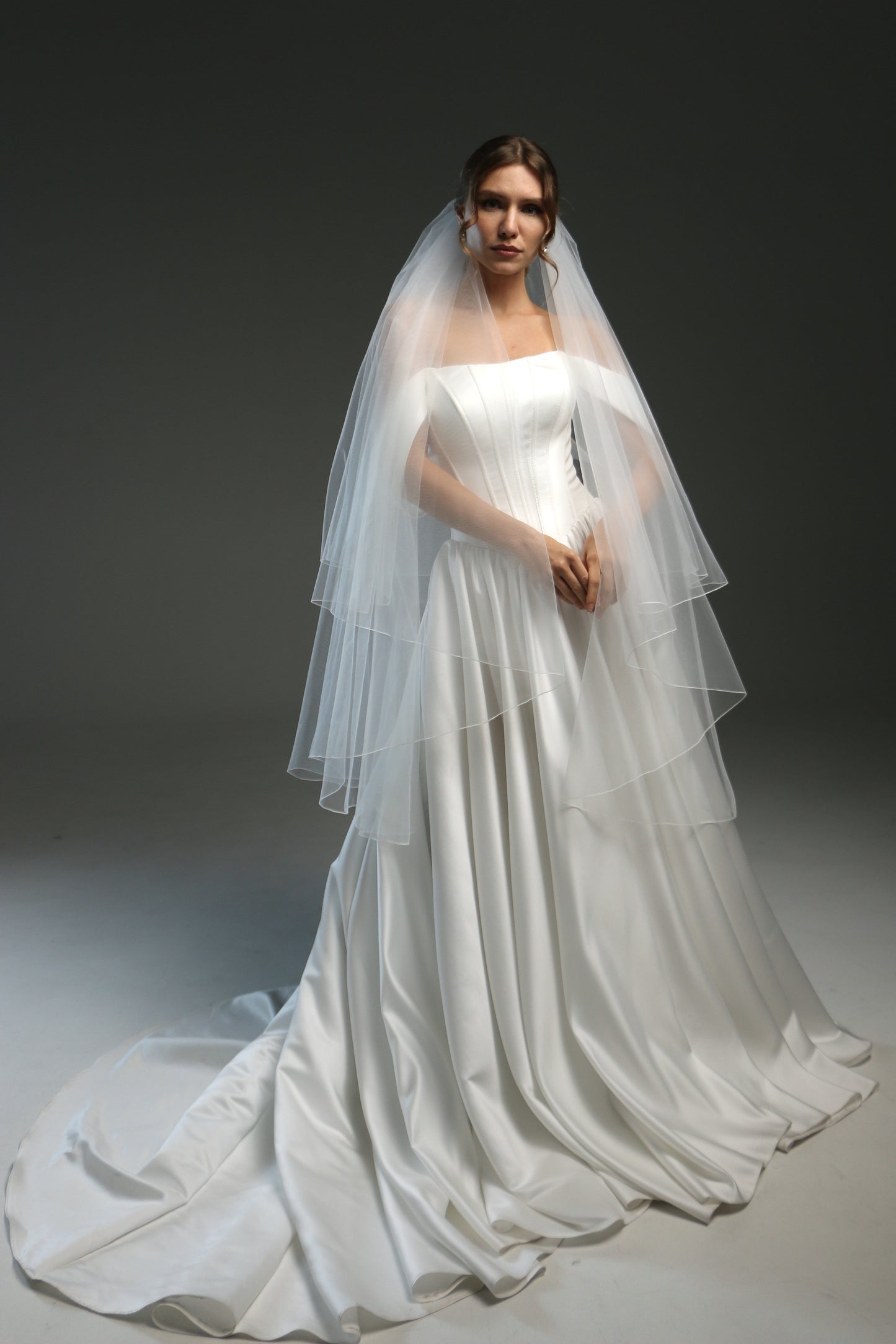 Classic Sheer Bridal Veil – Soft Tulle, 2 Layers, Floor Length with Pencil Edge