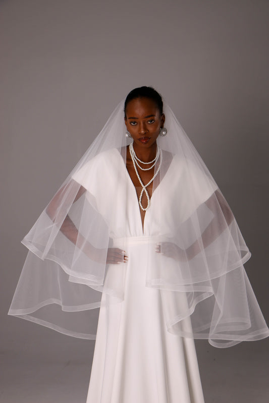 Two-Tier Horsehair Trim Bridal Veil - M1058