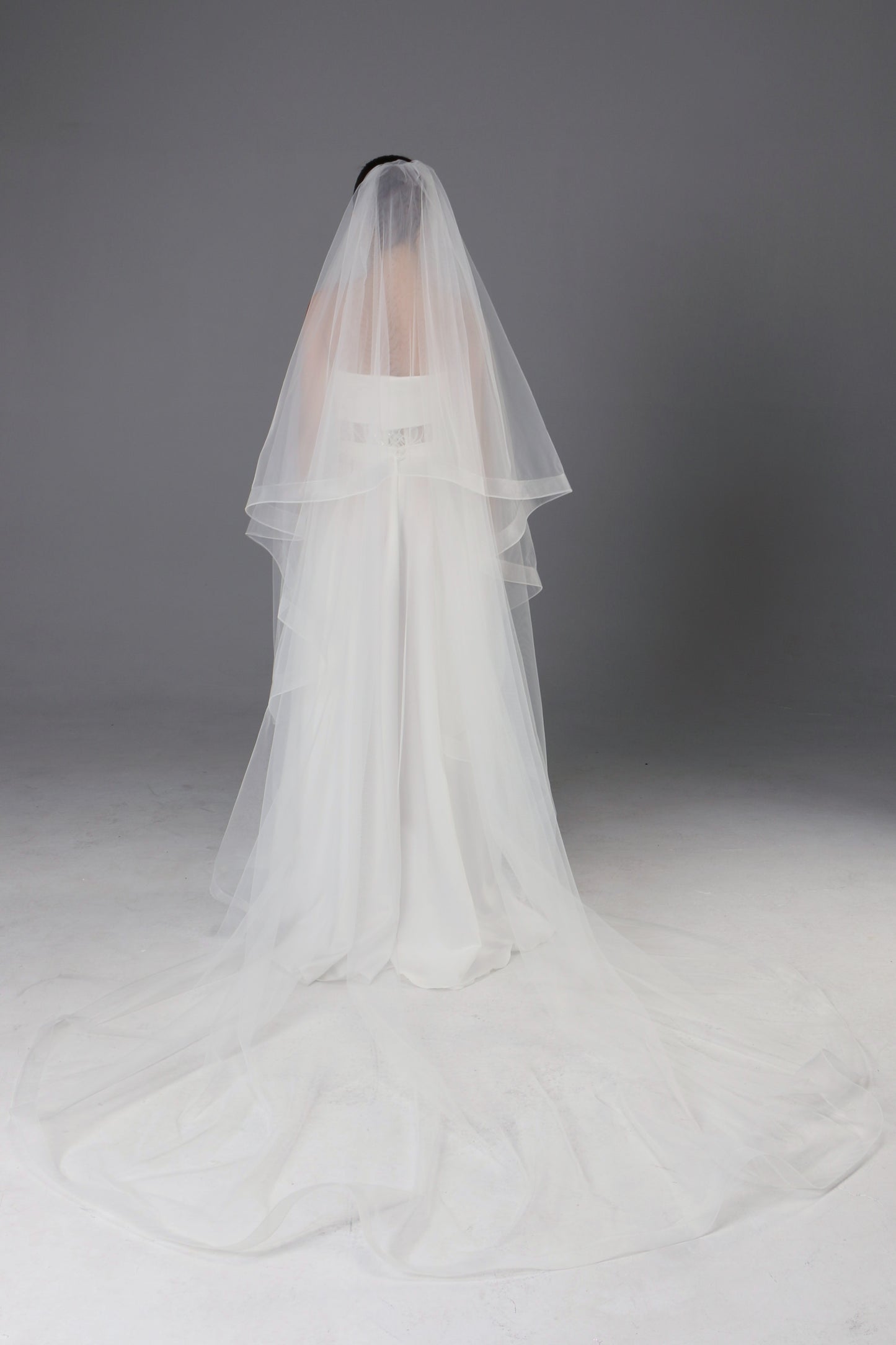 Two Tier Ivory Bridal Veil: Horsehair Edge, Italian Tulle - M1086