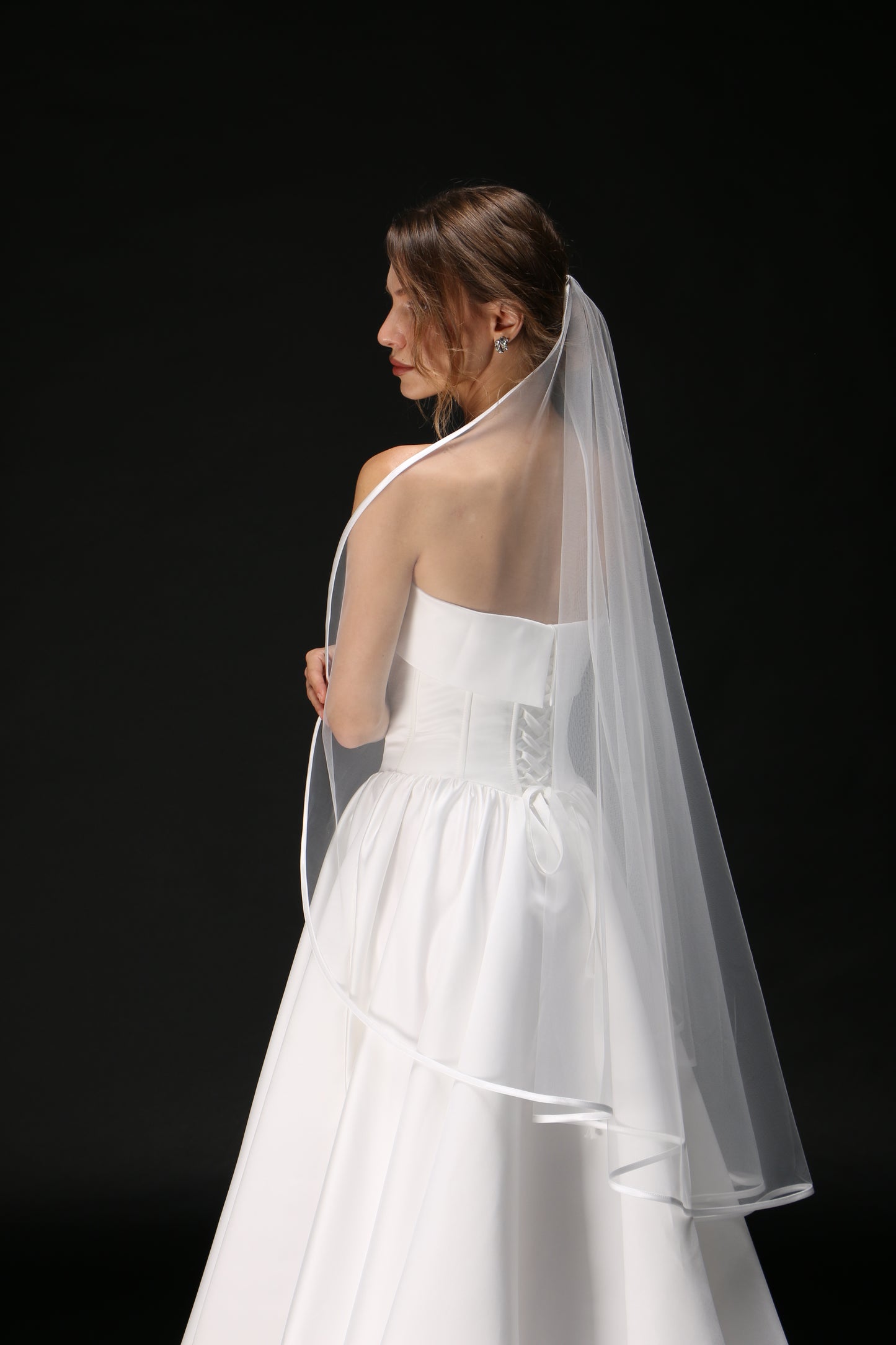 One Tier Cascading Wedding Veil with Satin Ribbon Edge – Simple Bridal Veil
