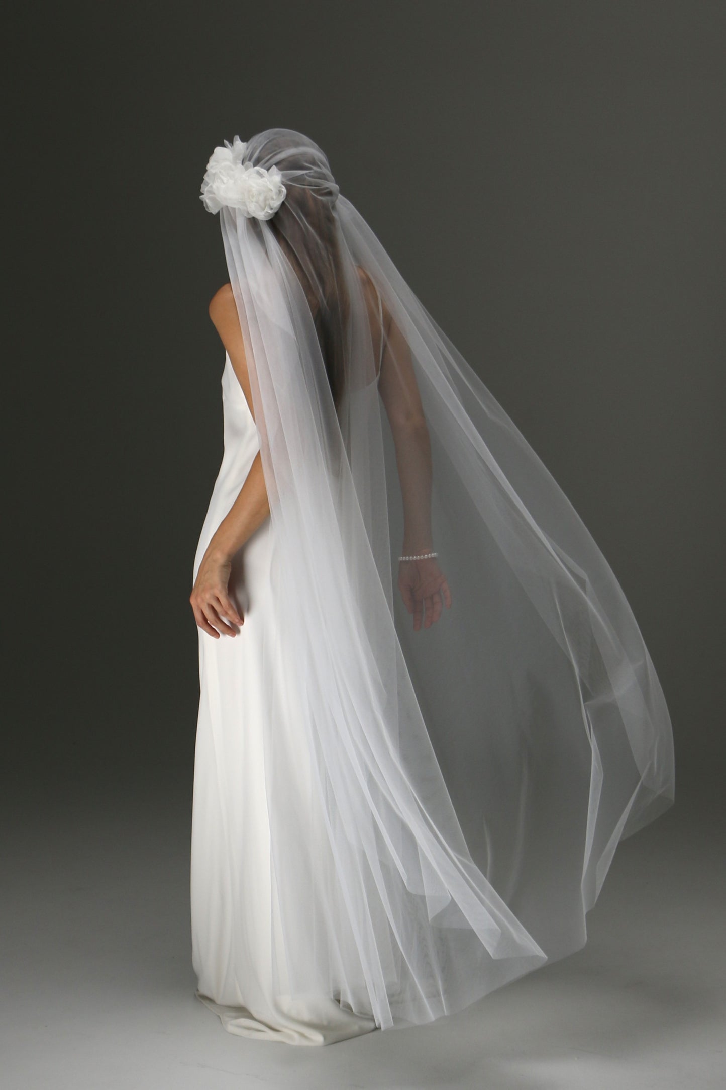 Juliet Cap Veil with Side Flower – One Tier Cascade Soft Tulle Long Bridal Veil - M1009