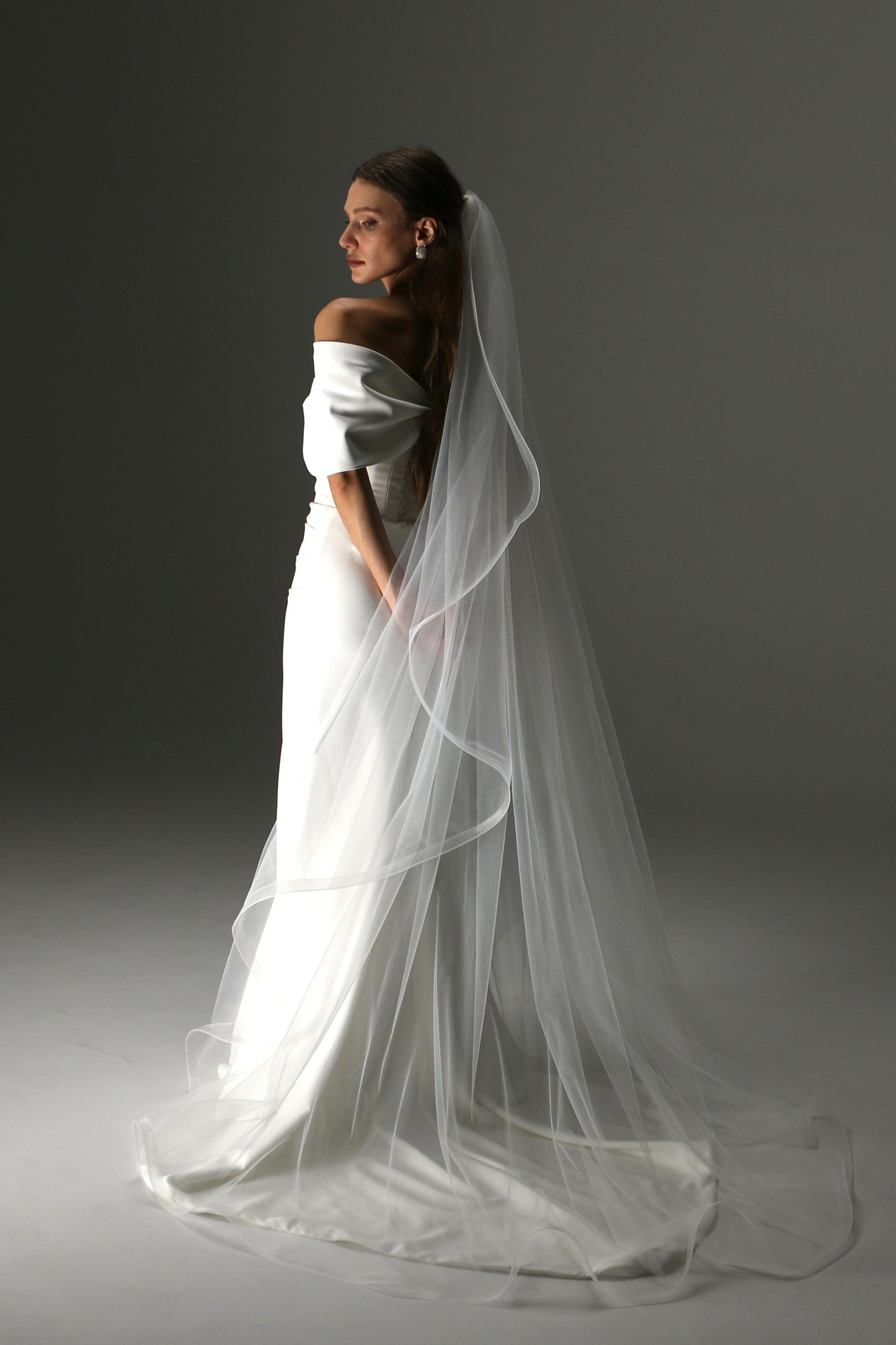 One Layer Cascade Wedding Veil with Horsehair Trim, Cathedral Length - M1007