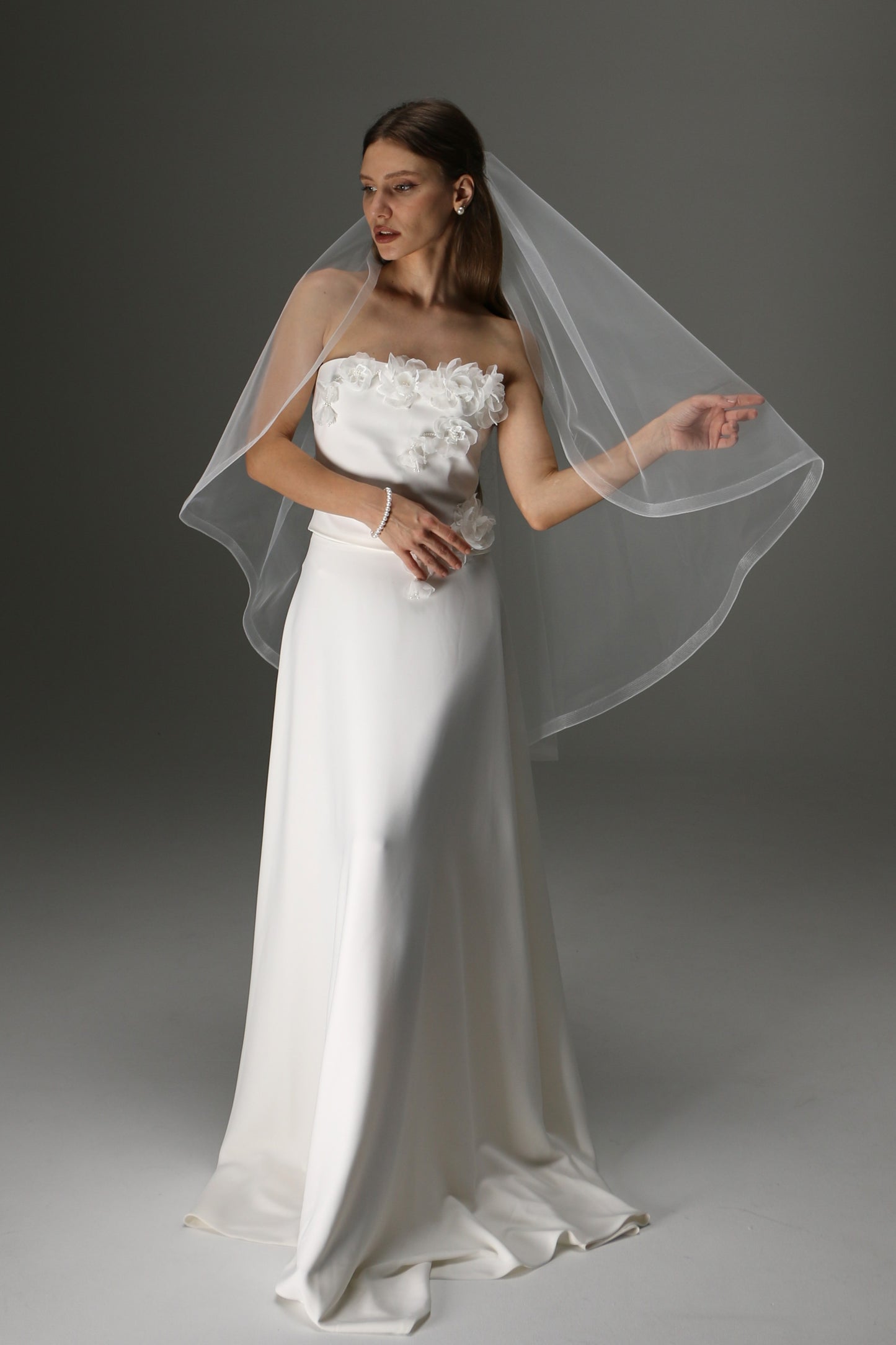 One Tier Cascade Bridal Veil with Horsehair Trim | Soft Tulle Wedding Veil - M1003