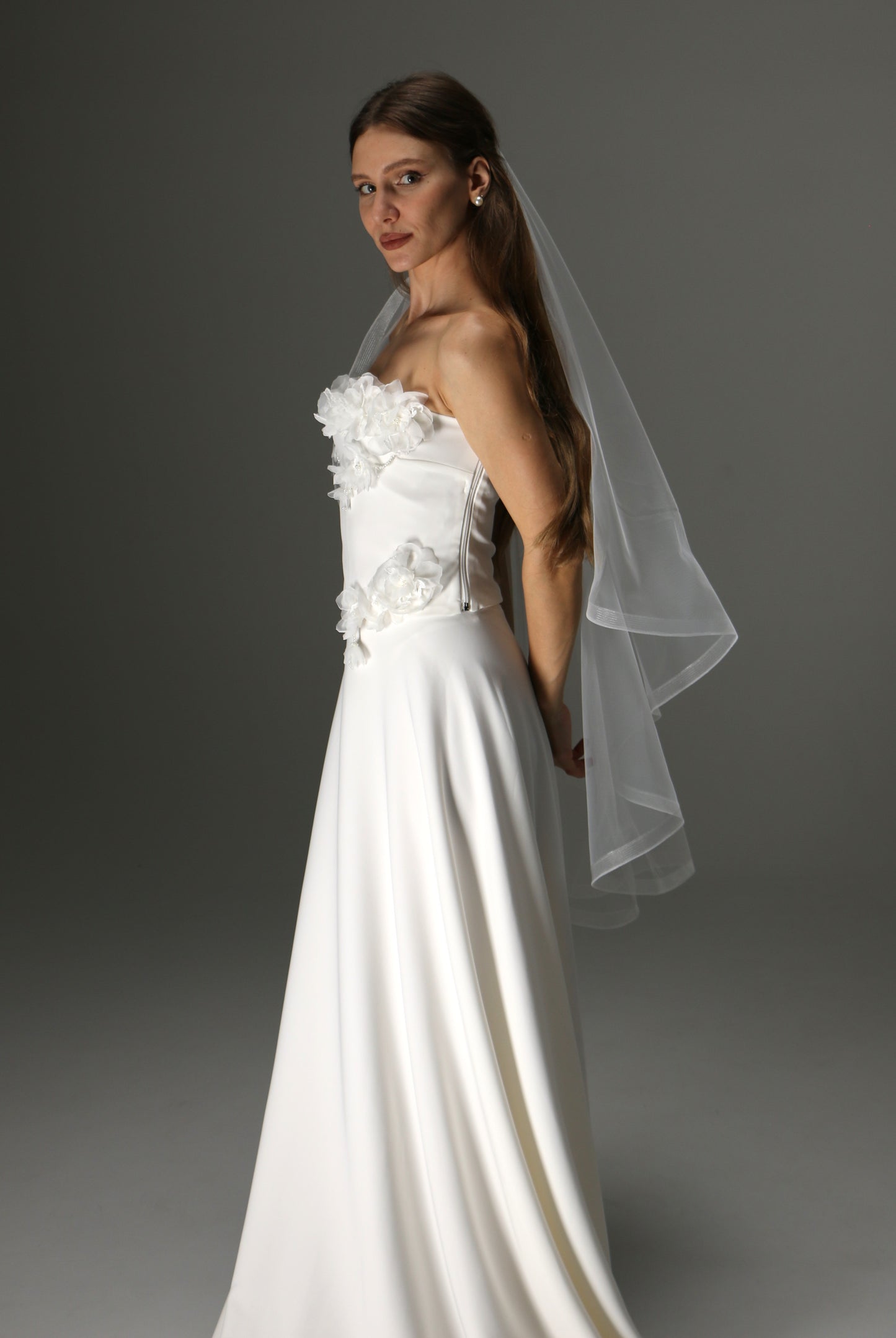 One Tier Cascade Bridal Veil with Horsehair Trim | Soft Tulle Wedding Veil - M1003