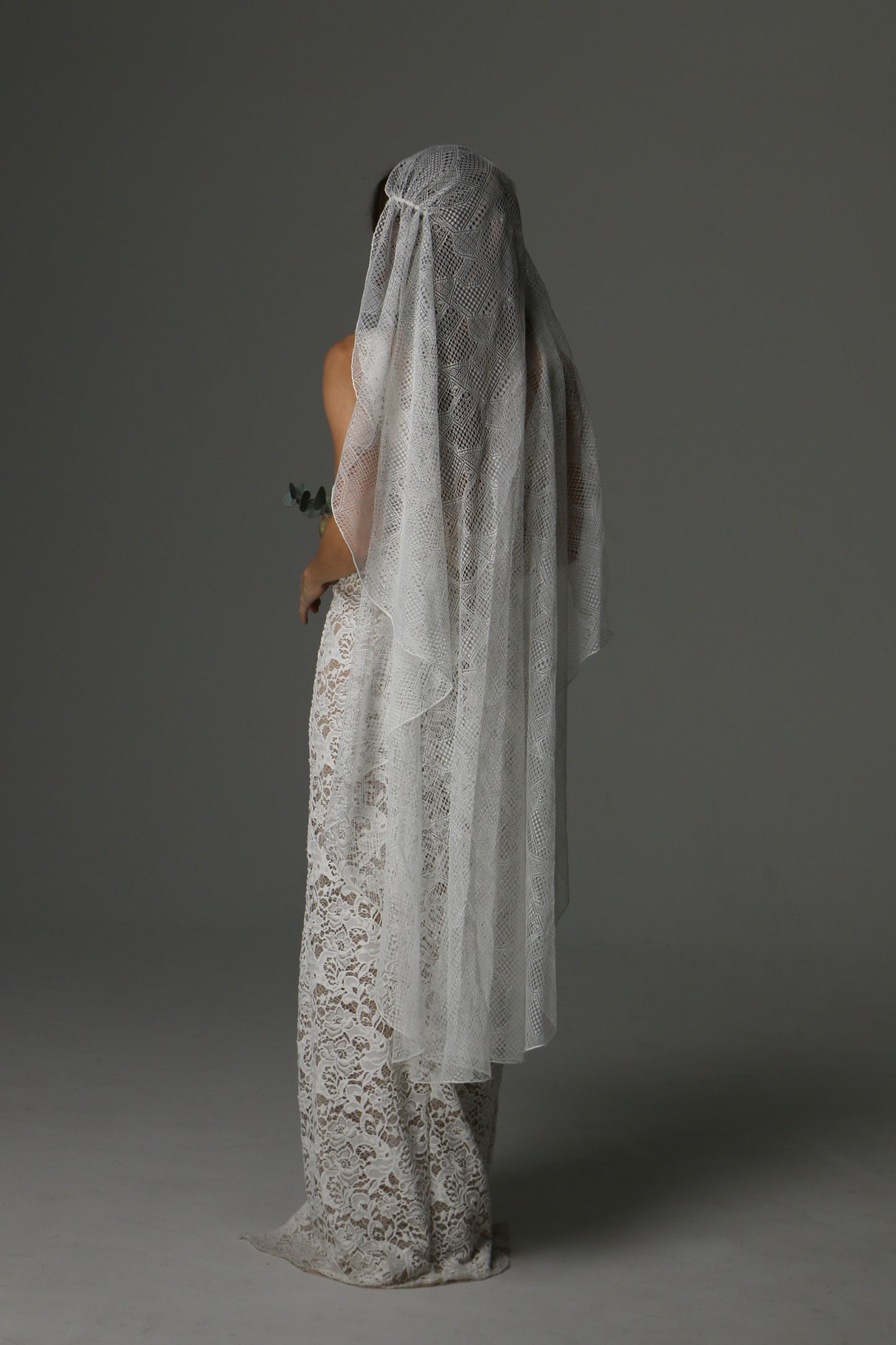 Romantic Boho Chantilly Lace Veil – One Tier Juliet Cap Style - M1071