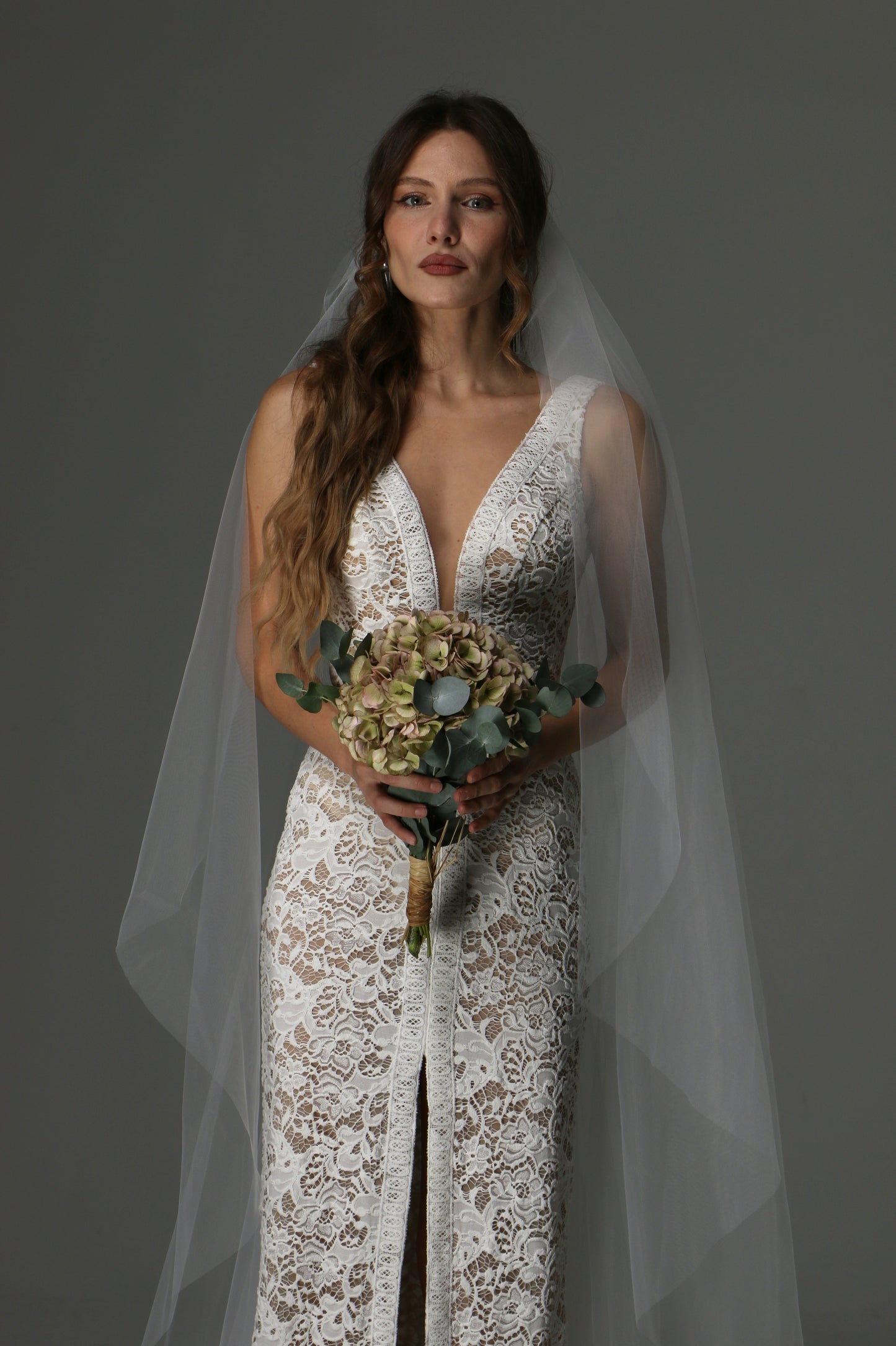 Minimalist Cascade Veil – Single Layer Cut Edge Bridal Veil - M1072