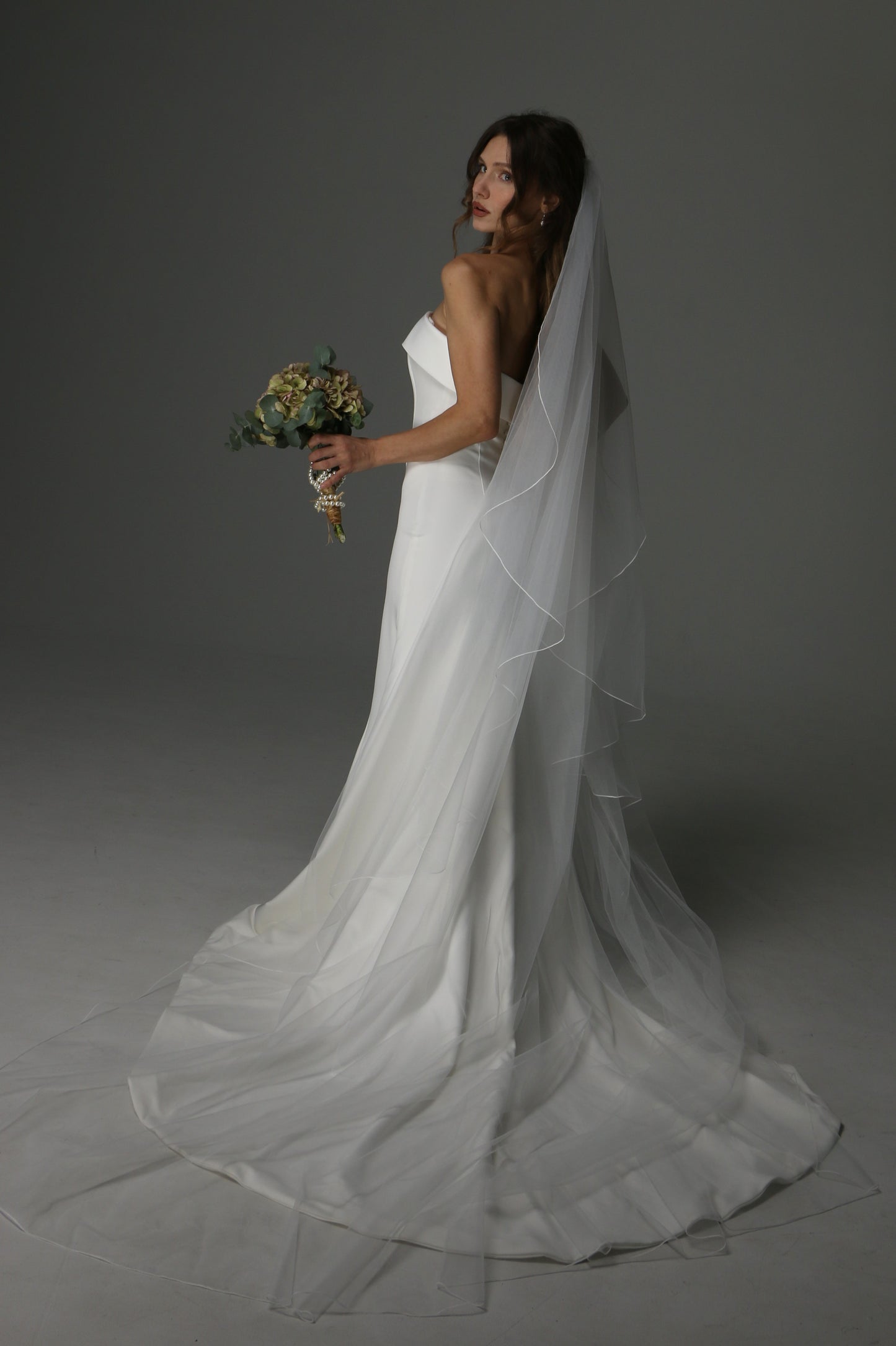 Soft Tulle Wedding Veil with Pencil Edge – Single Tier Cascade Style - M1074