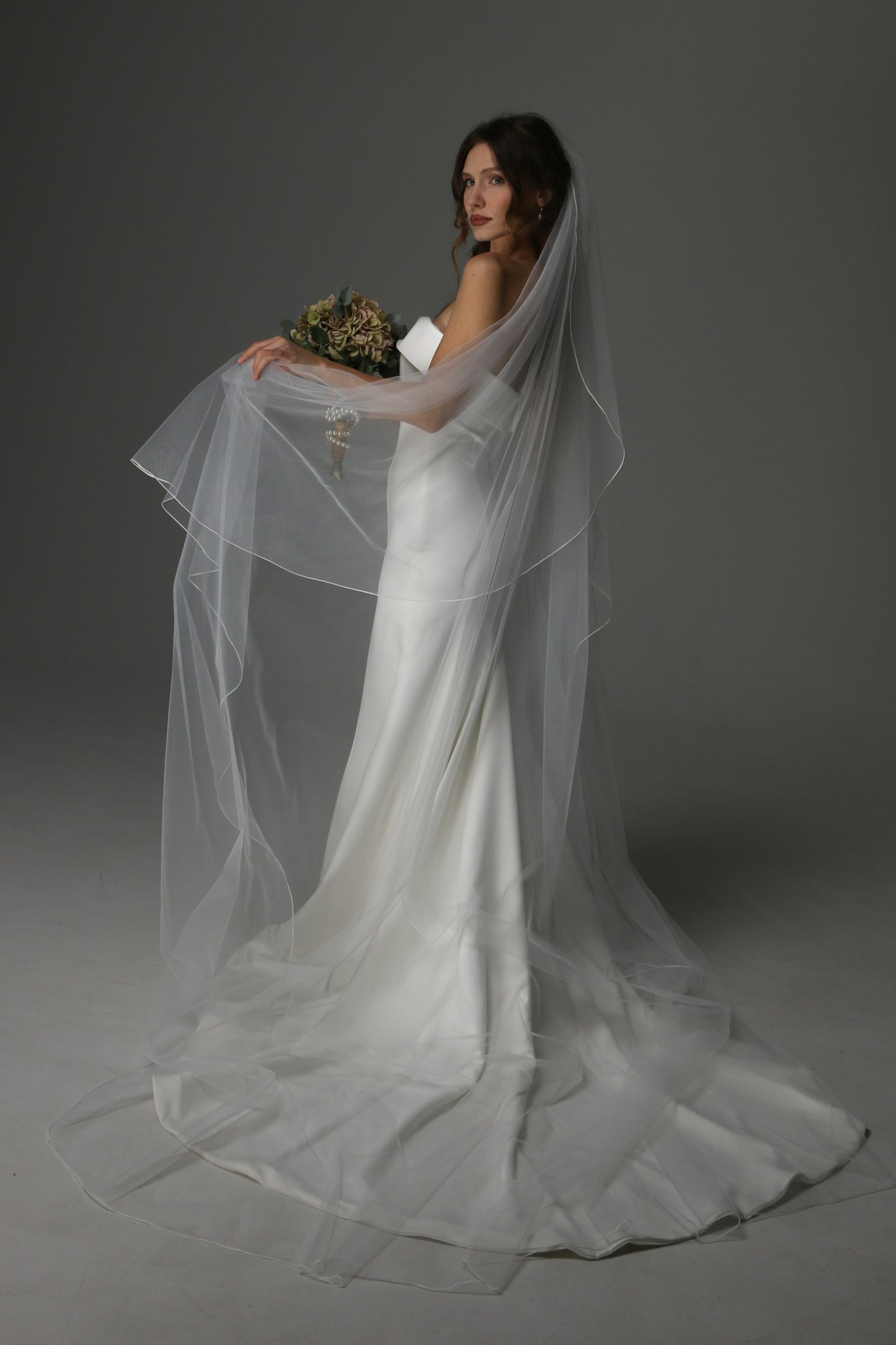 Soft Tulle Wedding Veil with Pencil Edge – Single Tier Cascade Style - M1074