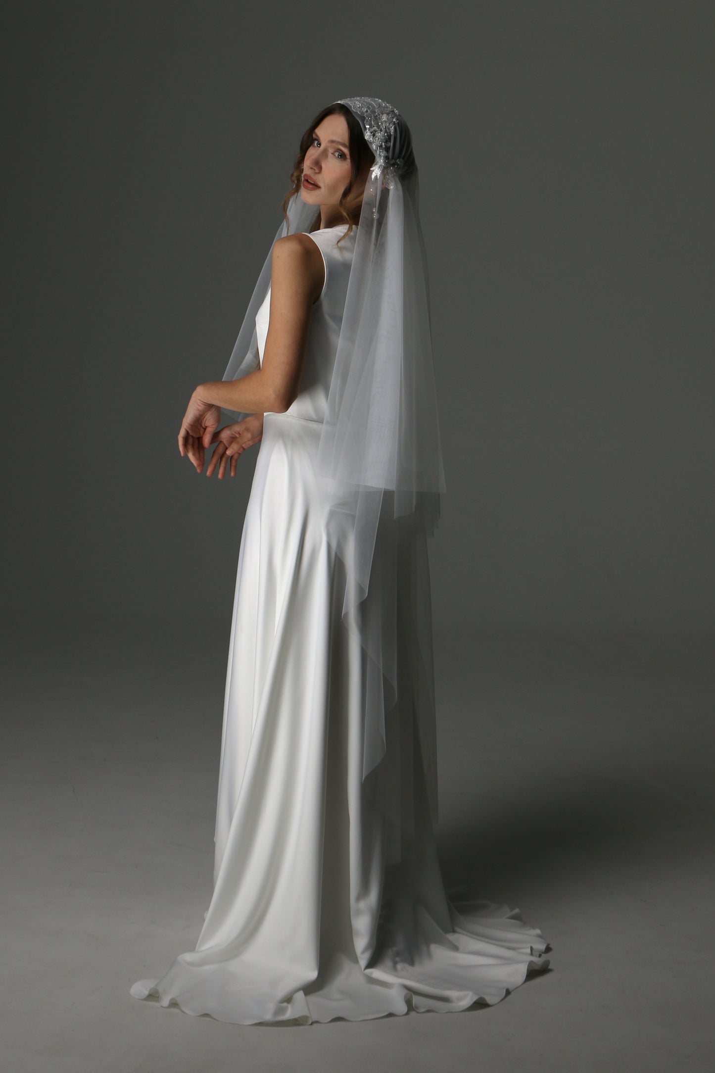 Romantic Two-Tier Juliet Cap Veil with Lace Details – Vintage-Inspired Bridal Veil - M1077