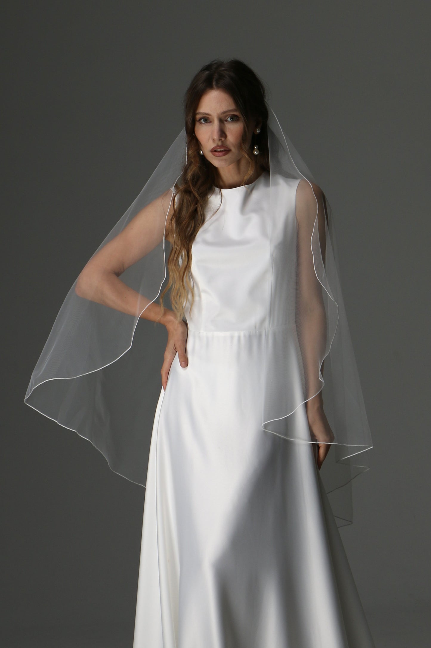 One Tier Cascade Bridal Veil with Pencil Edge | Simple Wedding Veil - M1078