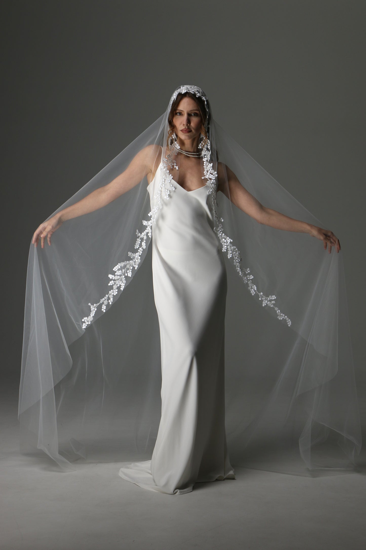 Lace Appliqué Cathedral Veil: One Tier Mantilla, Ivory Tulle - M1080