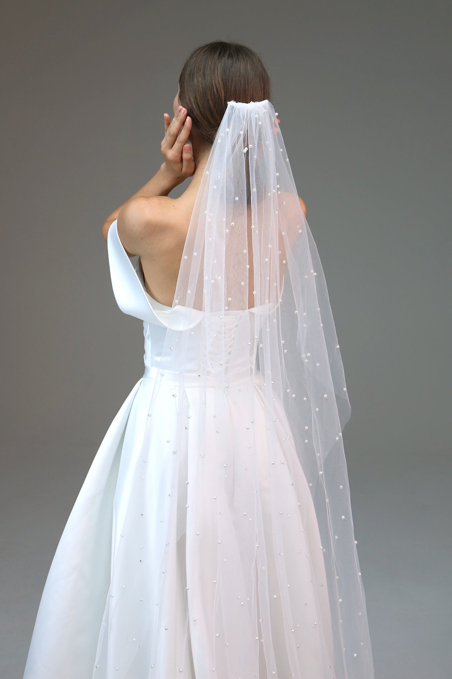 Cascading Pearl Wedding Veil wedding veil Cathedral Scattered Pearl veil Cascade pearls Fingertip Veil Ivory Wedding Veil Single Tire Veil
