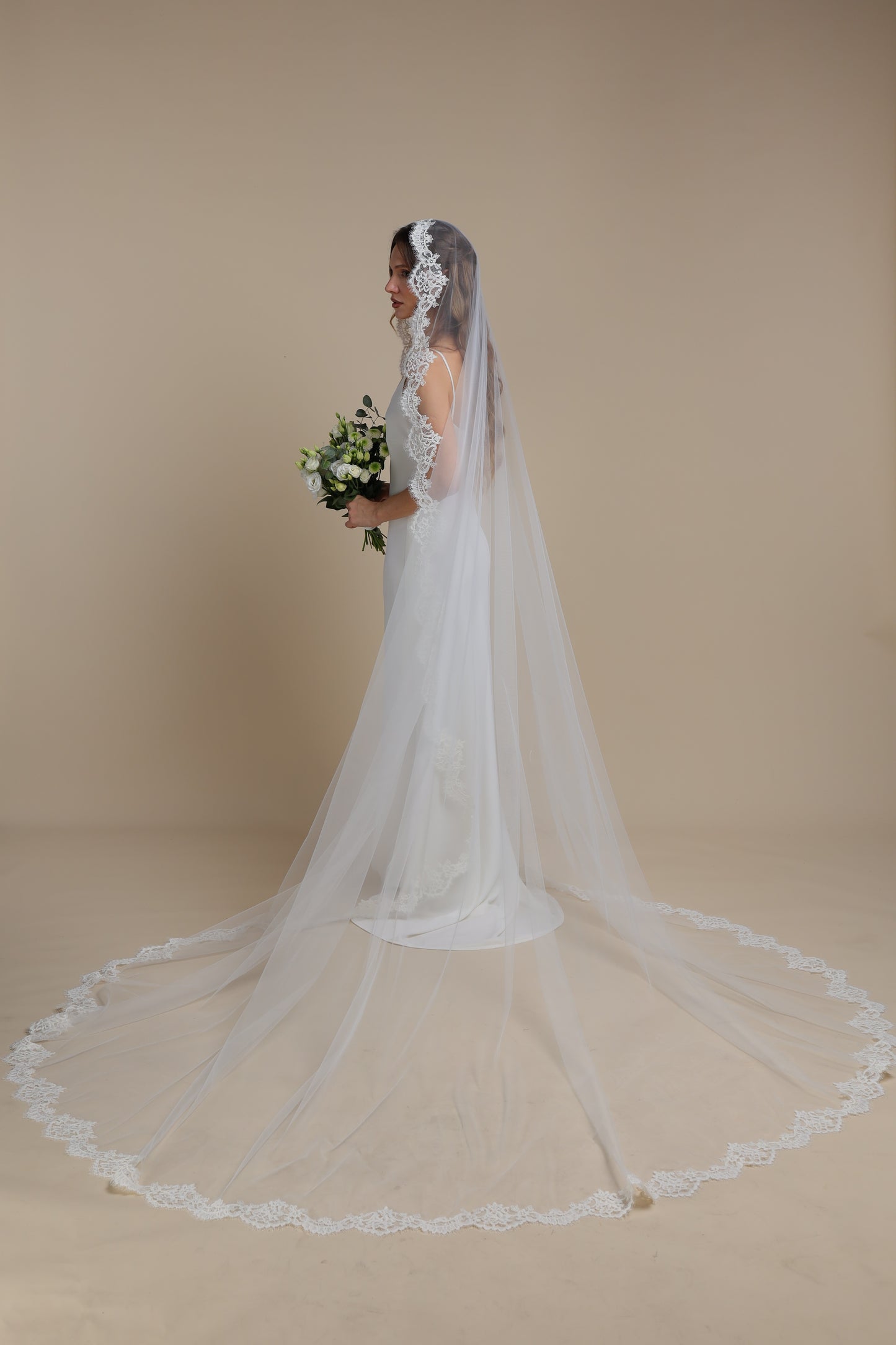 Long One Tier Mantilla Veil with Lace Scalloped Edge | Cathedral Lace Veil | Elegant Spanish Style Bridal Veil,M1094