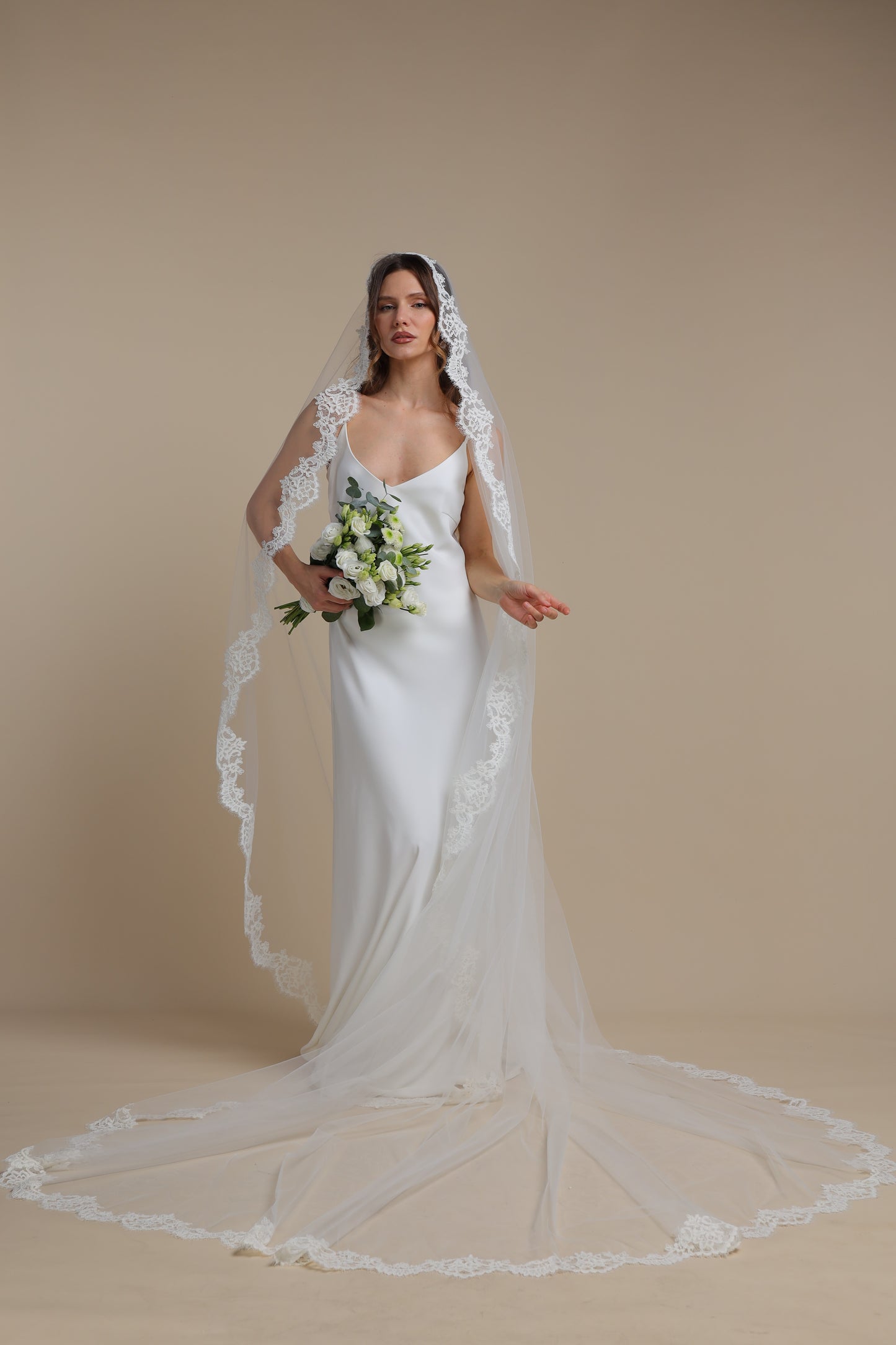 Long One Tier Mantilla Veil with Lace Scalloped Edge | Cathedral Lace Veil | Elegant Spanish Style Bridal Veil,M1094