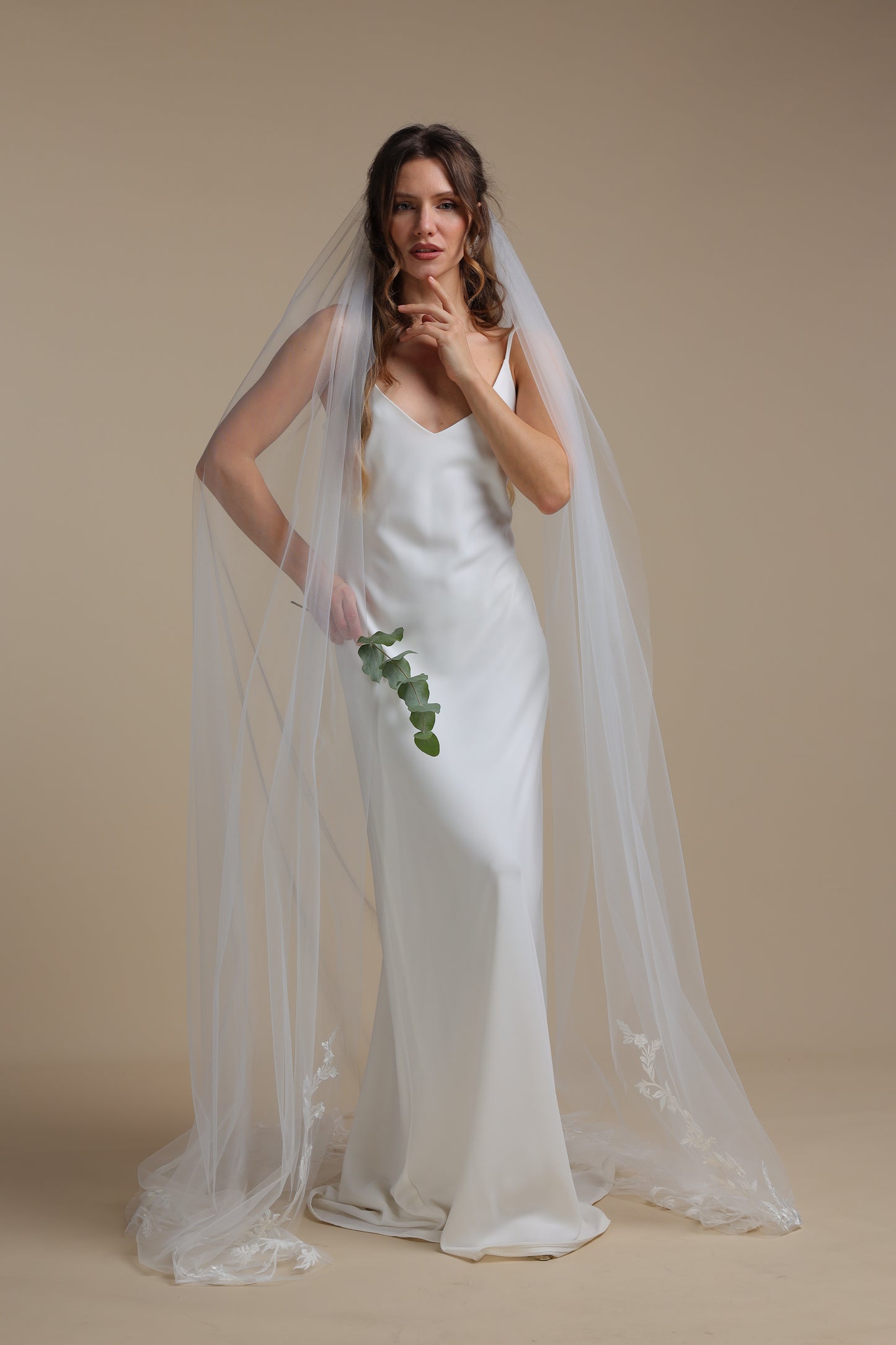 Floral Long One Tier Veil with Wide Horsehair Edge — Cathedral Bridal Veil with Lace Appliques,M1096