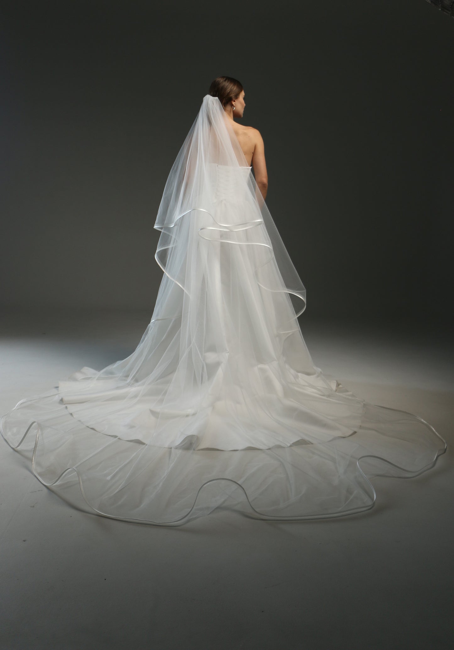 Ivory Satin Edge Veil – Double Layer Soft English Tulle Fingertip Drop Veil with Horsehair Trim