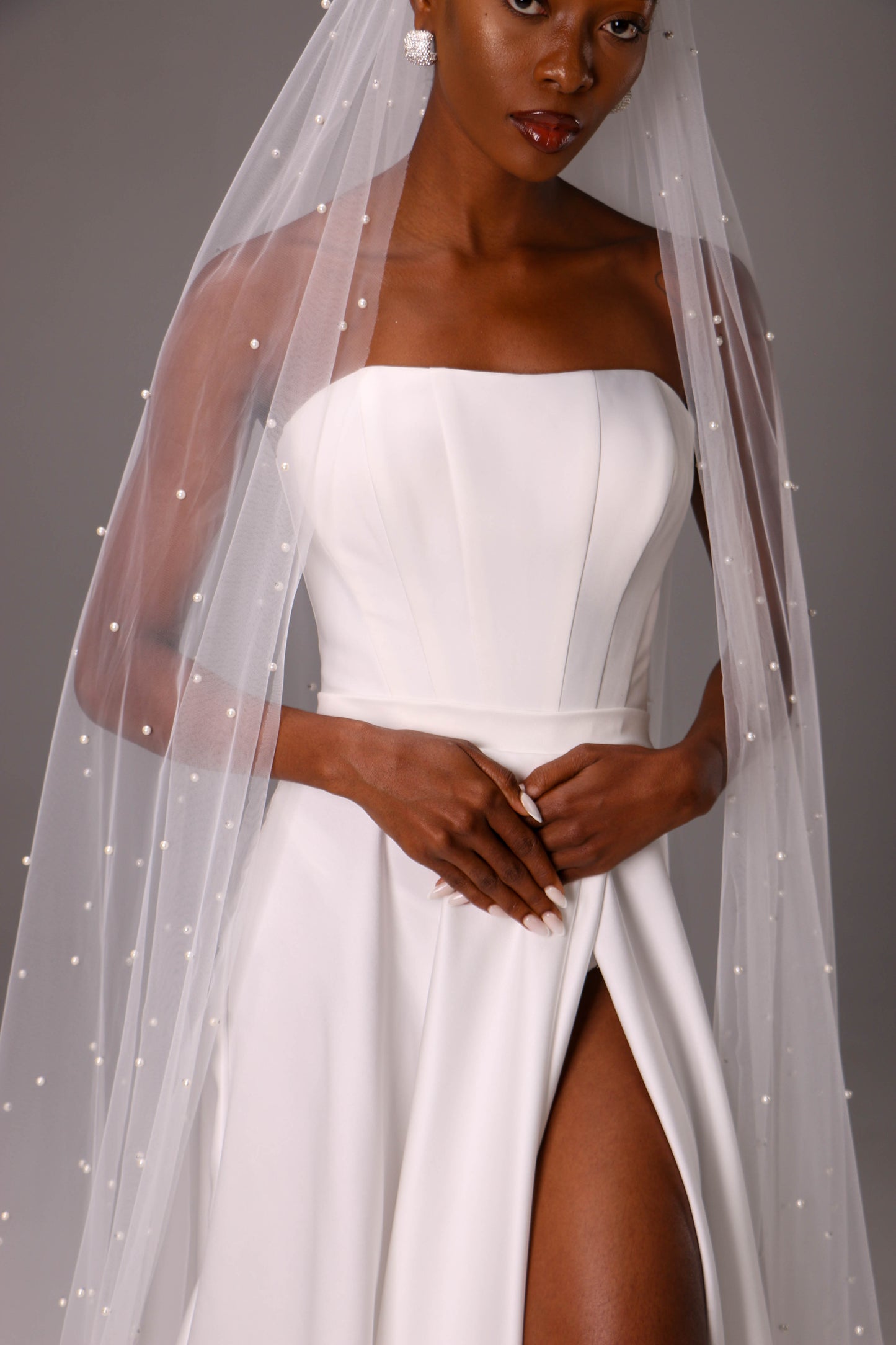 Simple Pearl Bridal Veil – One Tier