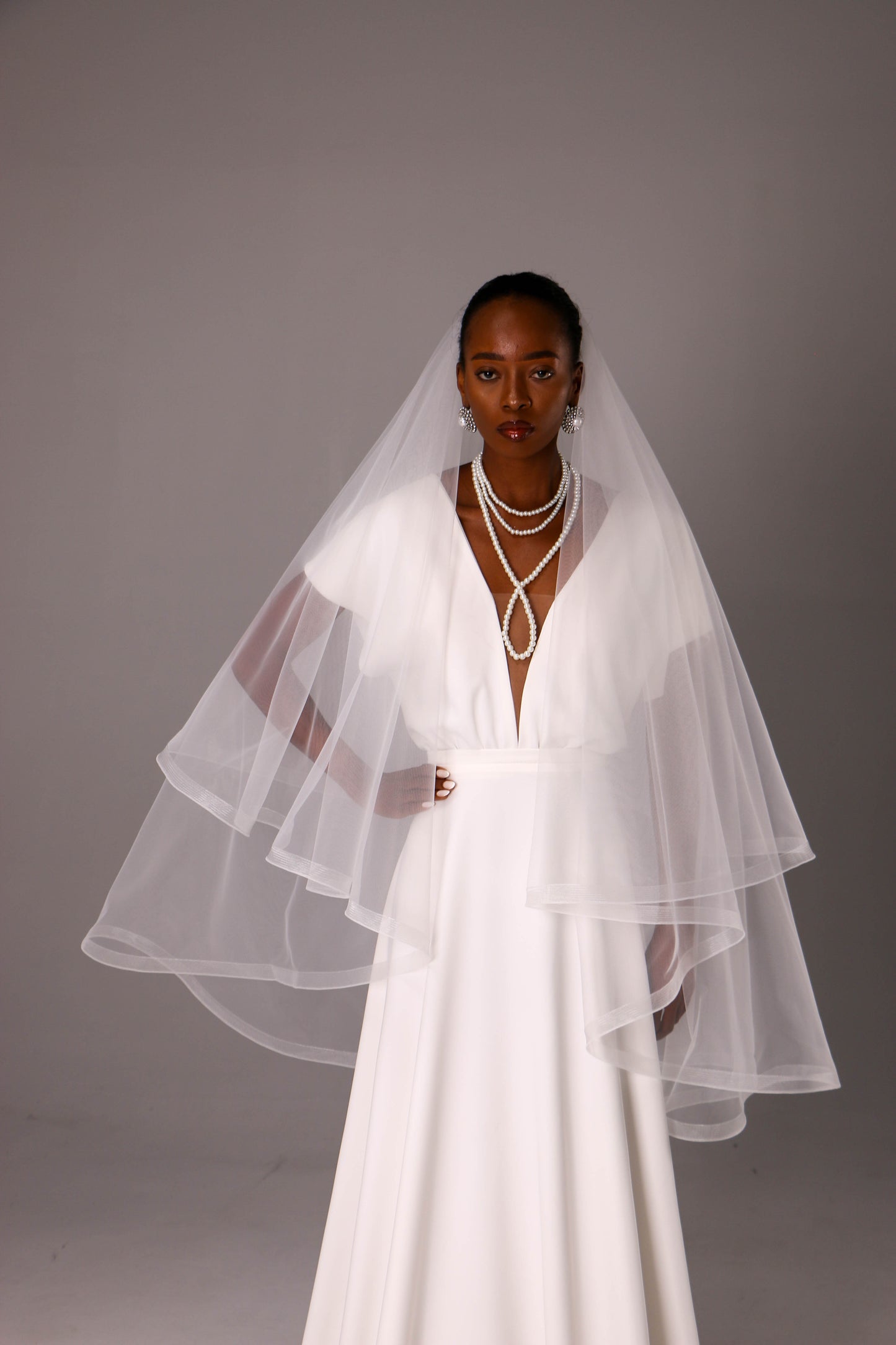 Two-Tier Horsehair Trim Bridal Veil