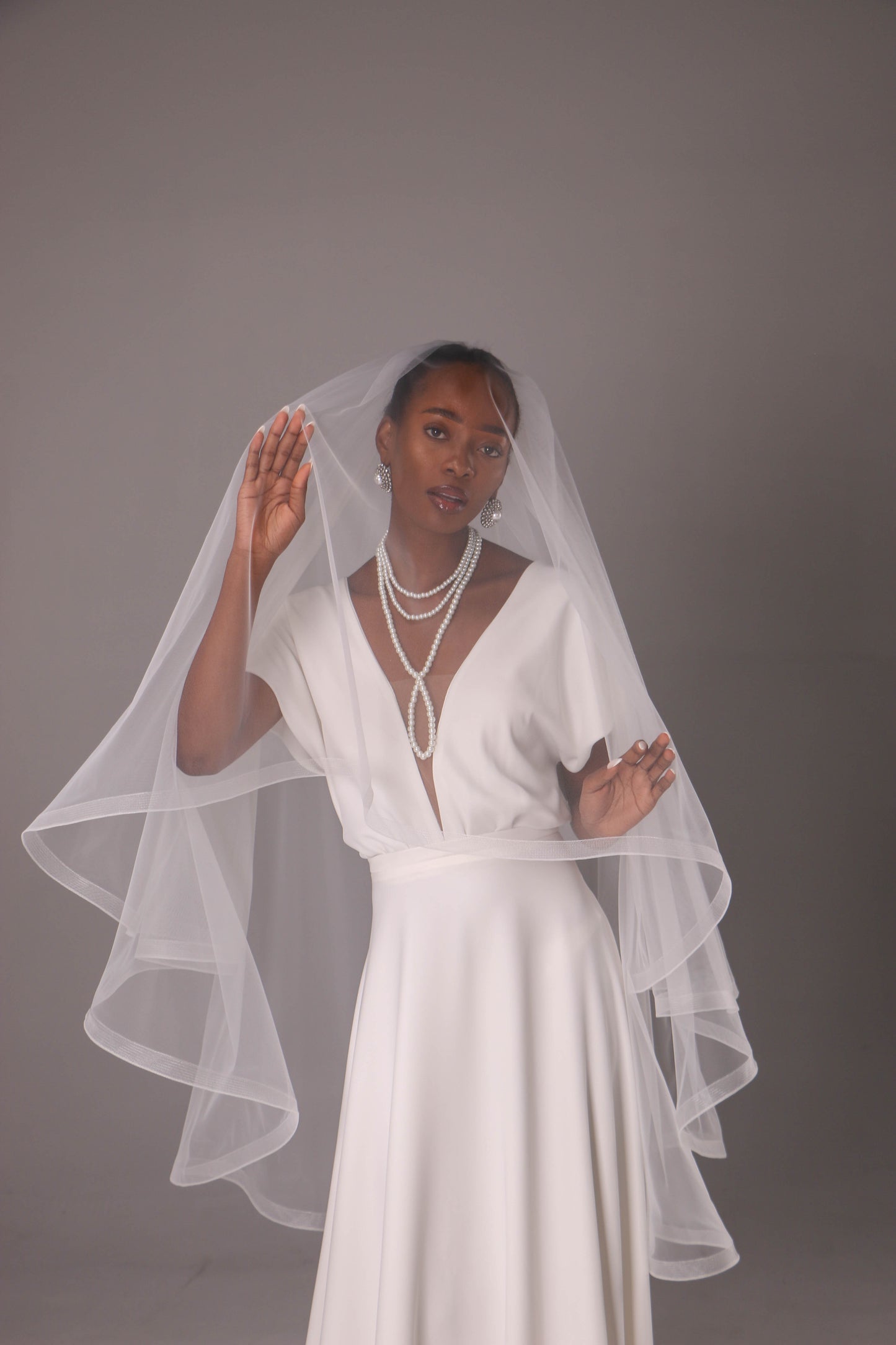 Two-Tier Horsehair Trim Bridal Veil