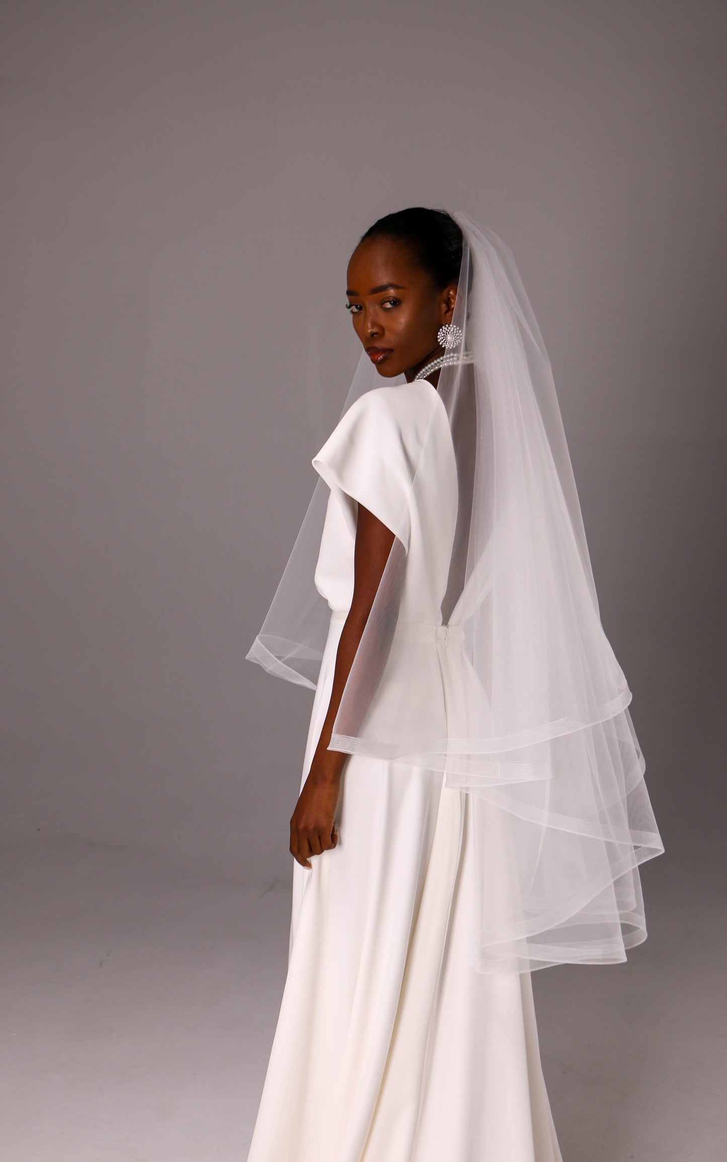 Two-Tier Horsehair Trim Bridal Veil