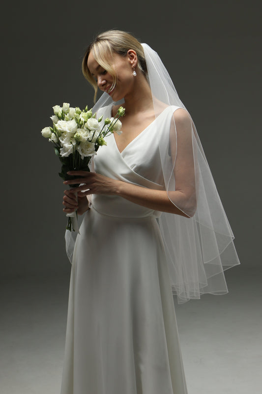 Single Layer Wedding Veil with Pencil Edge