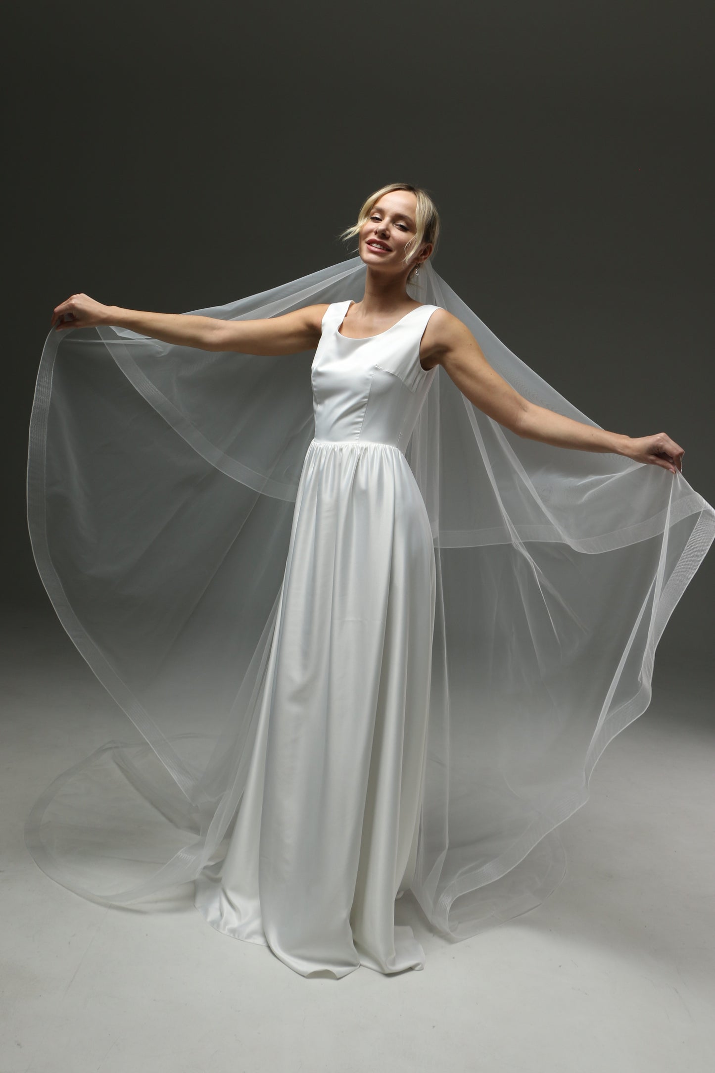 Romantic Bridal Veil with Horsehair Edge, Two Layers