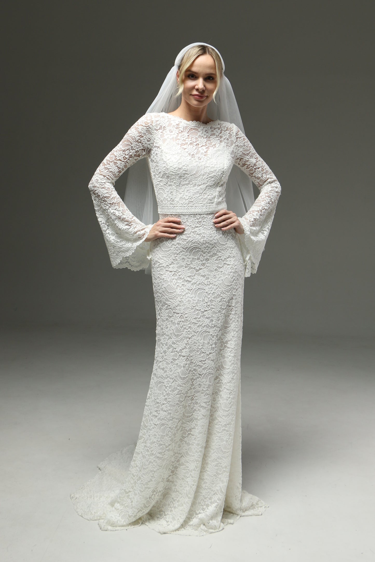 One Tier Juliet Cap Veil with Cut Edge