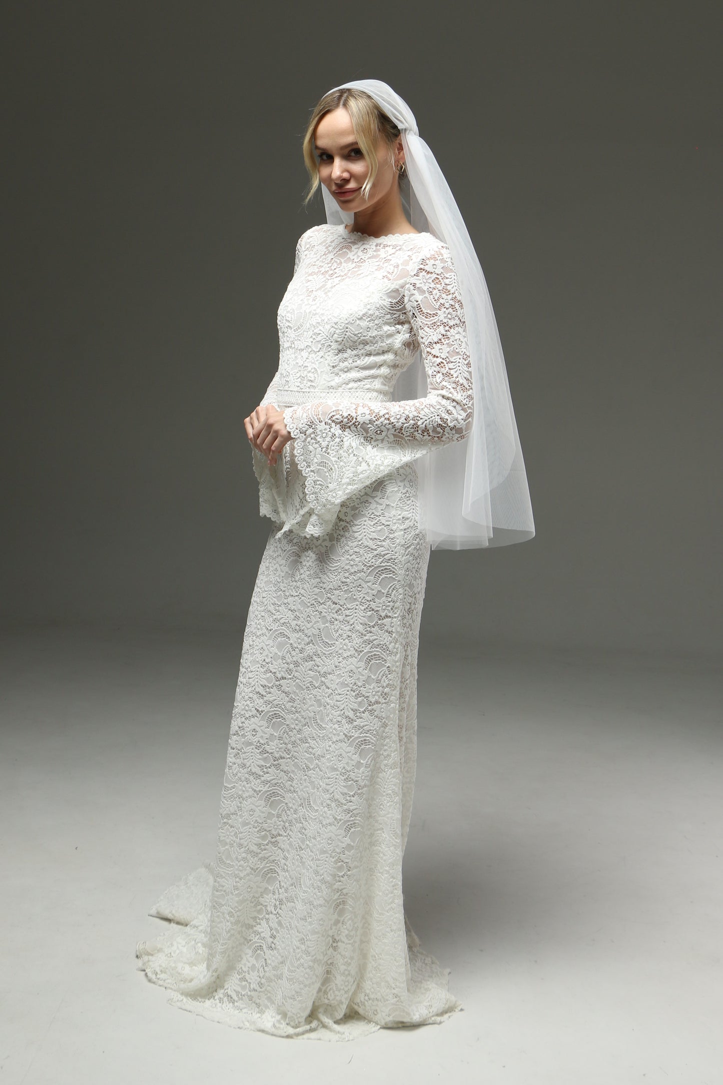 One Tier Juliet Cap Veil with Cut Edge