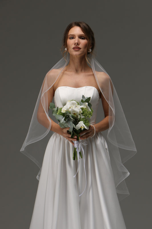 One-tier Cascade Wedding Veil with Horsehair Trim — Elegant Long Bridal Veil