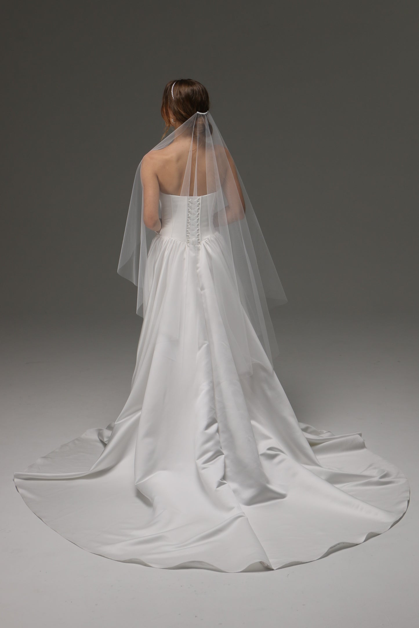 One Tier Cascade Veil with Raw Edge | Soft Ivory Cathedral Wedding Veil | Classic Soft Bridal Veil