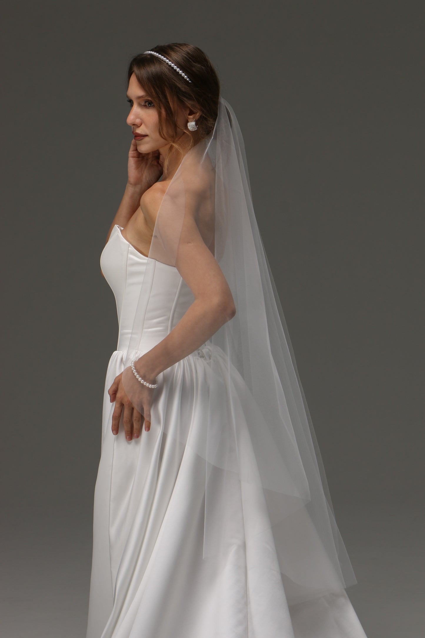 One Tier Cascade Veil with Raw Edge | Soft Ivory Cathedral Wedding Veil | Classic Soft Bridal Veil