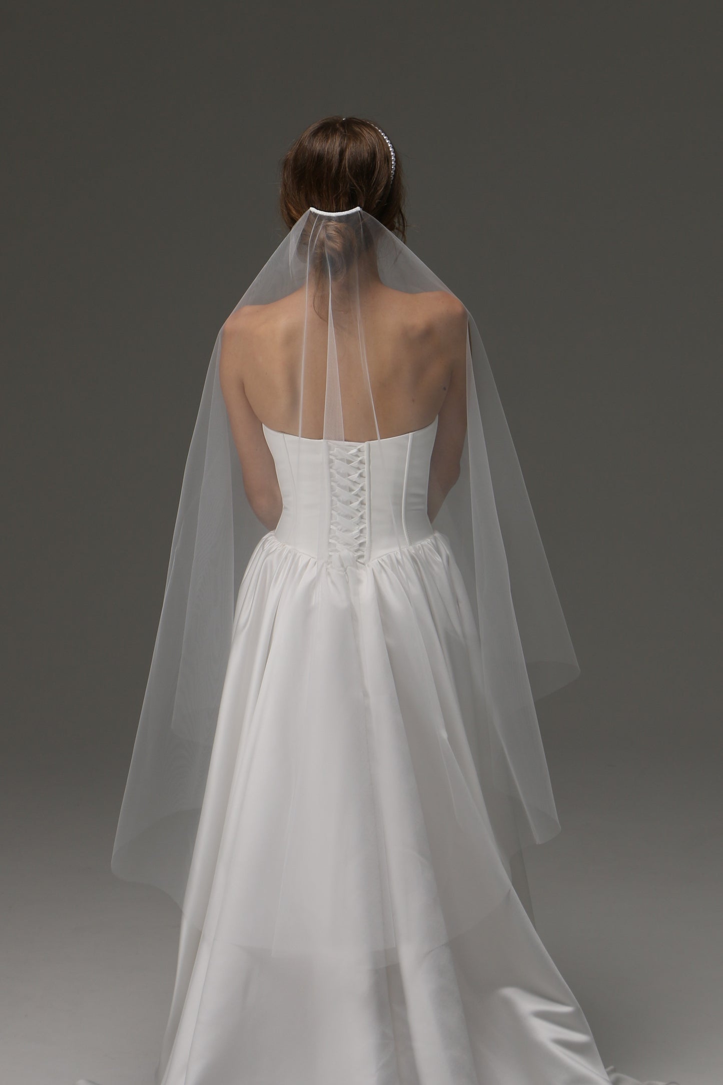 One Tier Cascade Veil with Raw Edge | Soft Ivory Cathedral Wedding Veil | Classic Soft Bridal Veil
