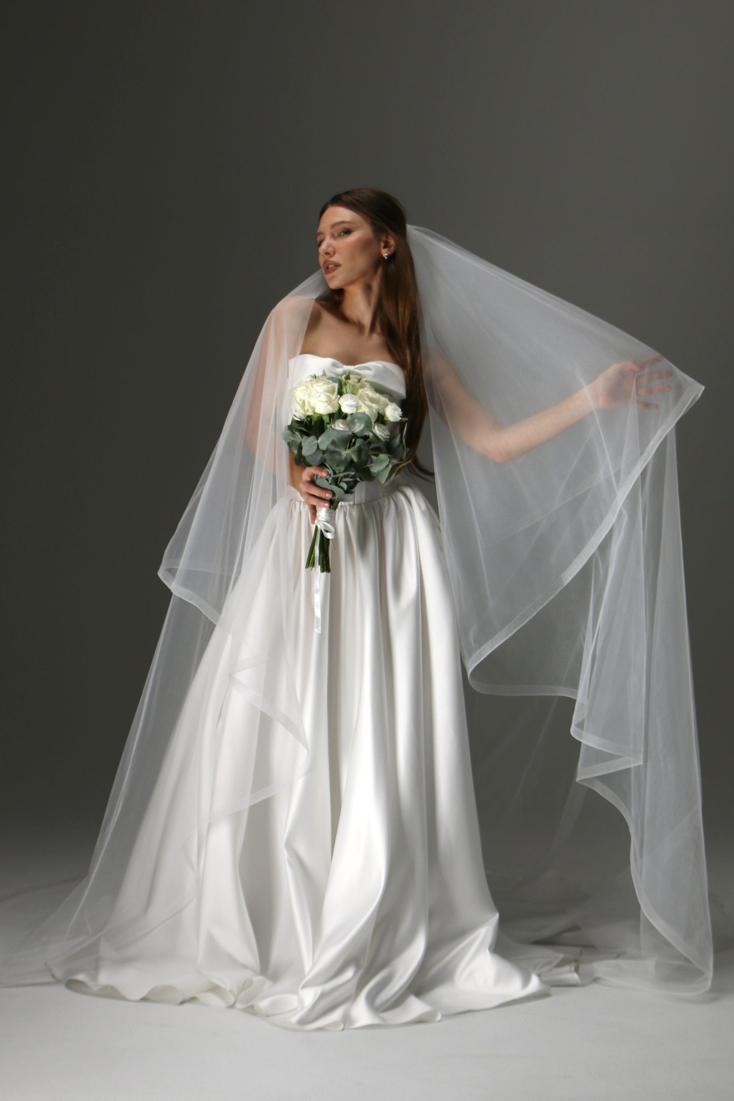 Horsehair Edge Wedding Veil – Two Tier Ivory Veil for Brides - M1014
