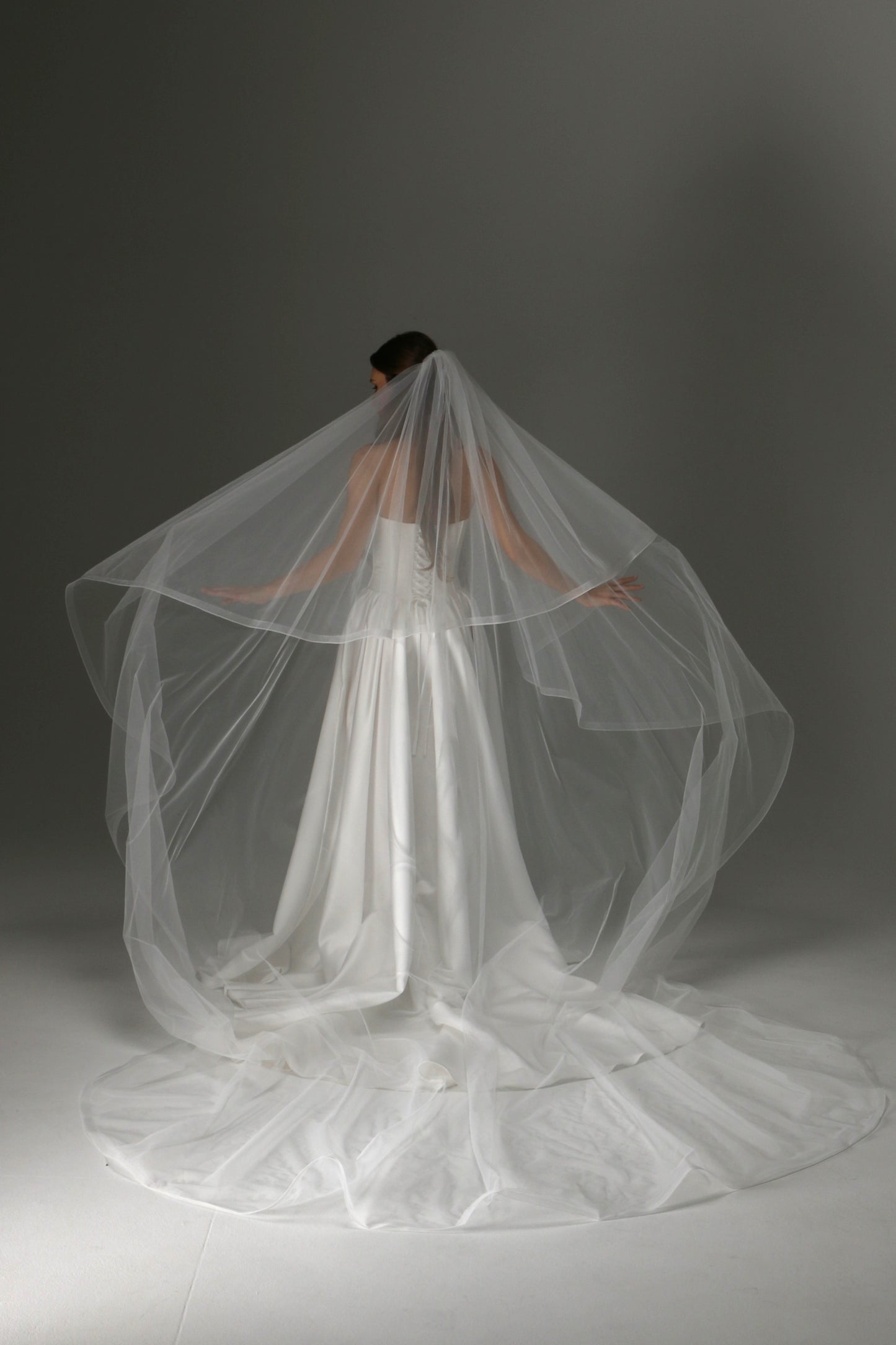 Horsehair Edge Wedding Veil – Two Tier Ivory Veil for Brides - M1014