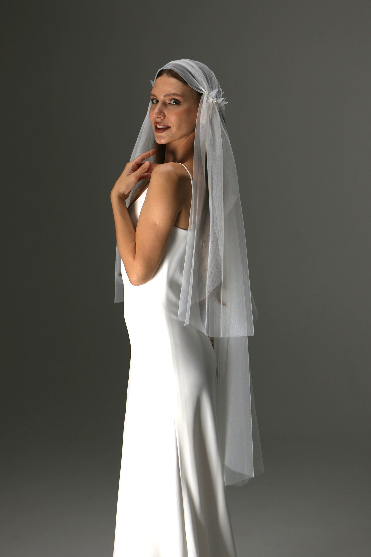 Juliet Cap Veil with 3D Butterflies – One Tier Soft Tulle Boho Bridal Veil - M1010