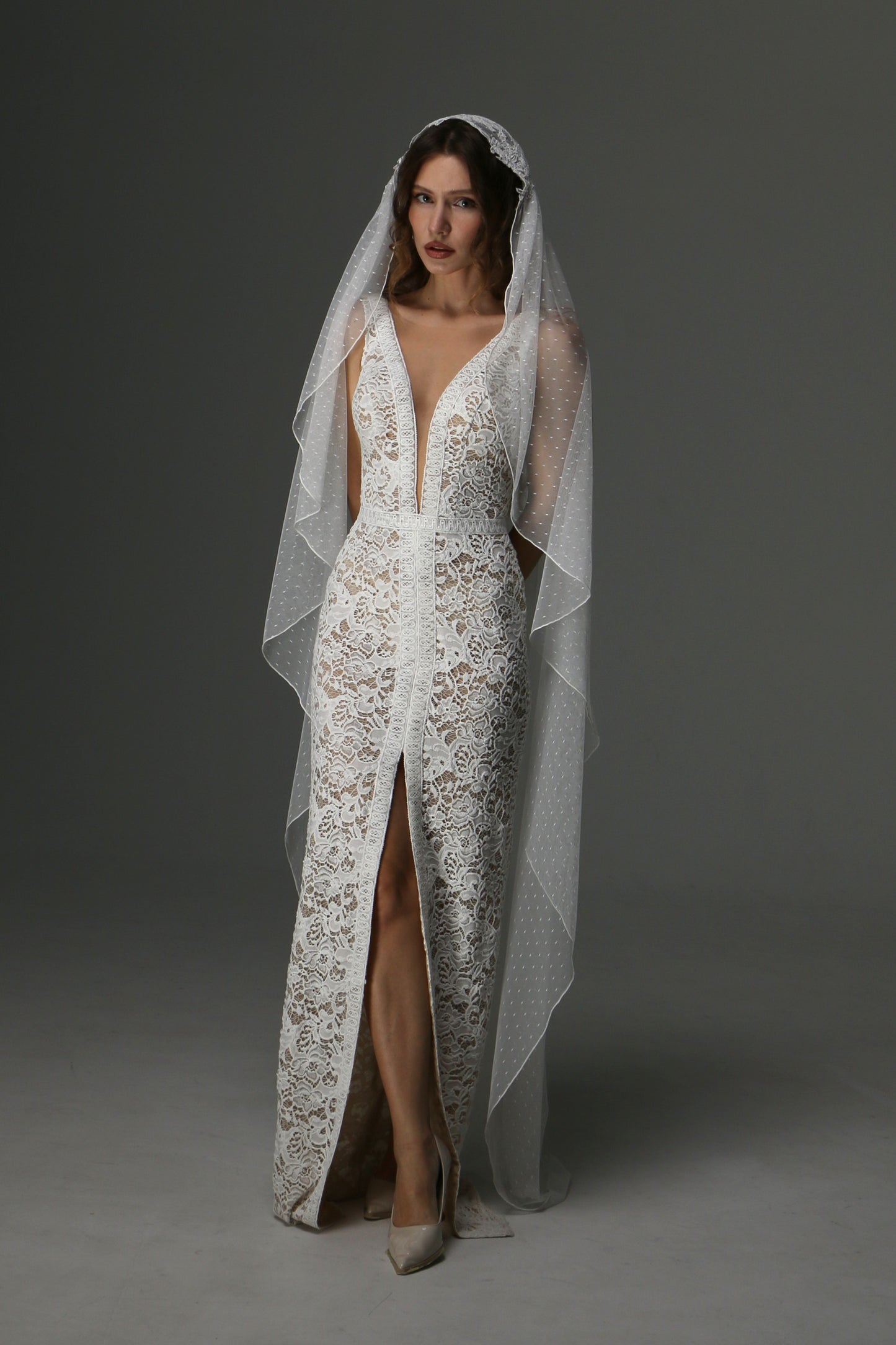 Juliet Cap Wedding Veil with Dotted Tulle and Lace Details – Boho One Tier Veil - M1070