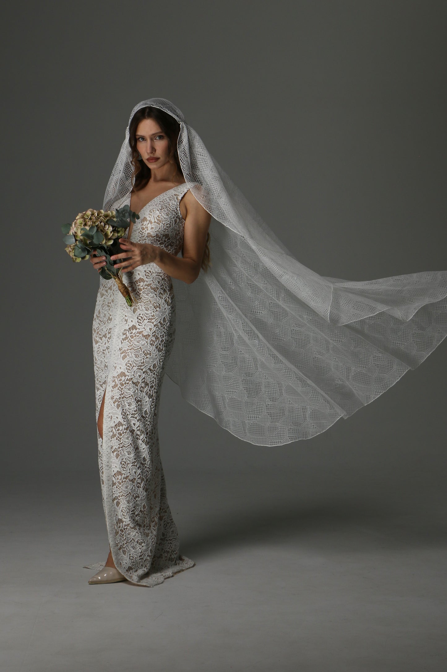 Romantic Boho Chantilly Lace Veil – One Tier Juliet Cap Style - M1071