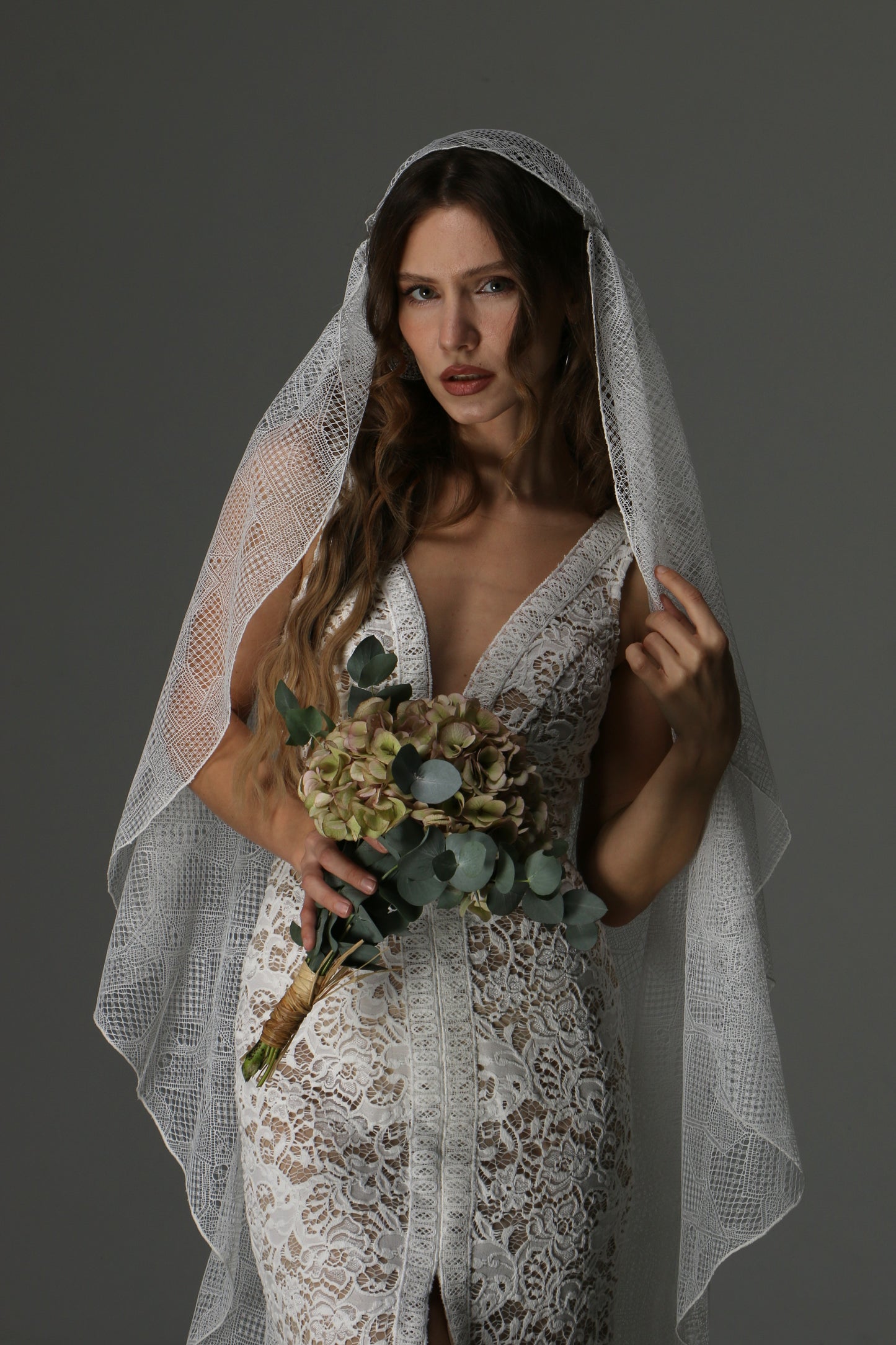 Romantic Boho Chantilly Lace Veil – One Tier Juliet Cap Style - M1071