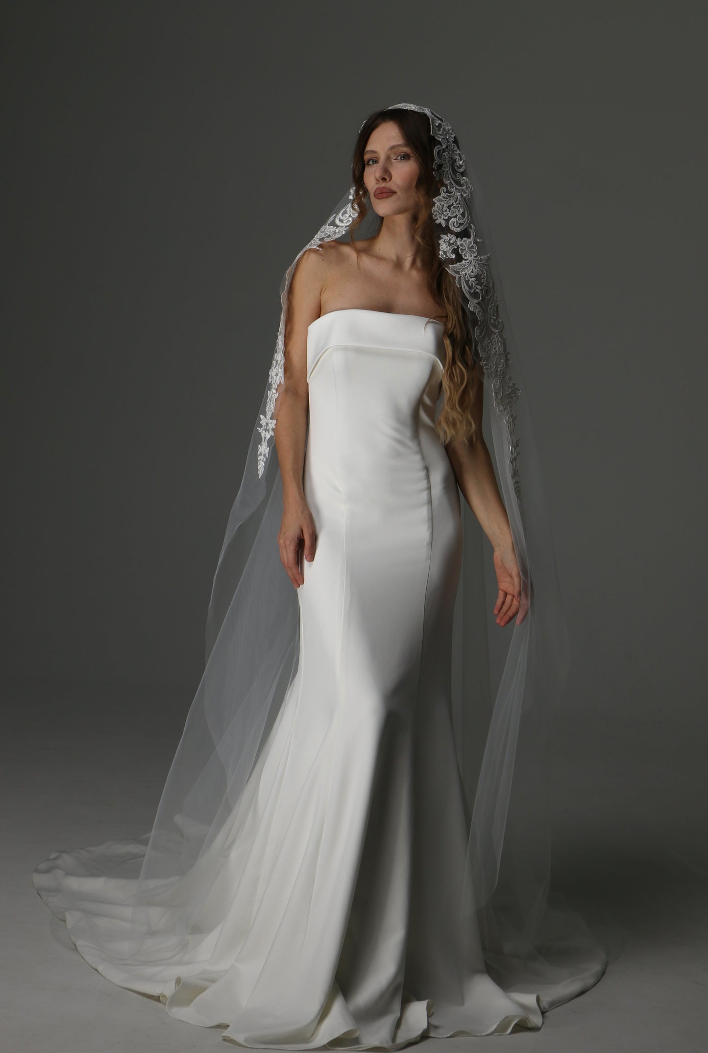 Modern Lace Appliqué Mantilla Veil – One Layer Boho Bridal Veil - M1083