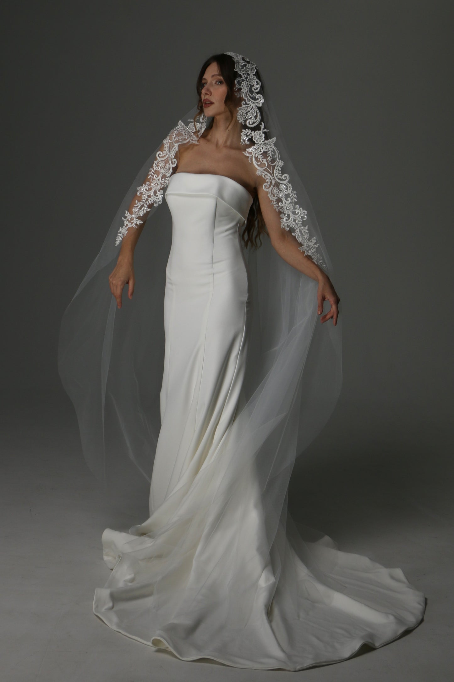 Modern Lace Appliqué Mantilla Veil – One Layer Boho Bridal Veil - M1083