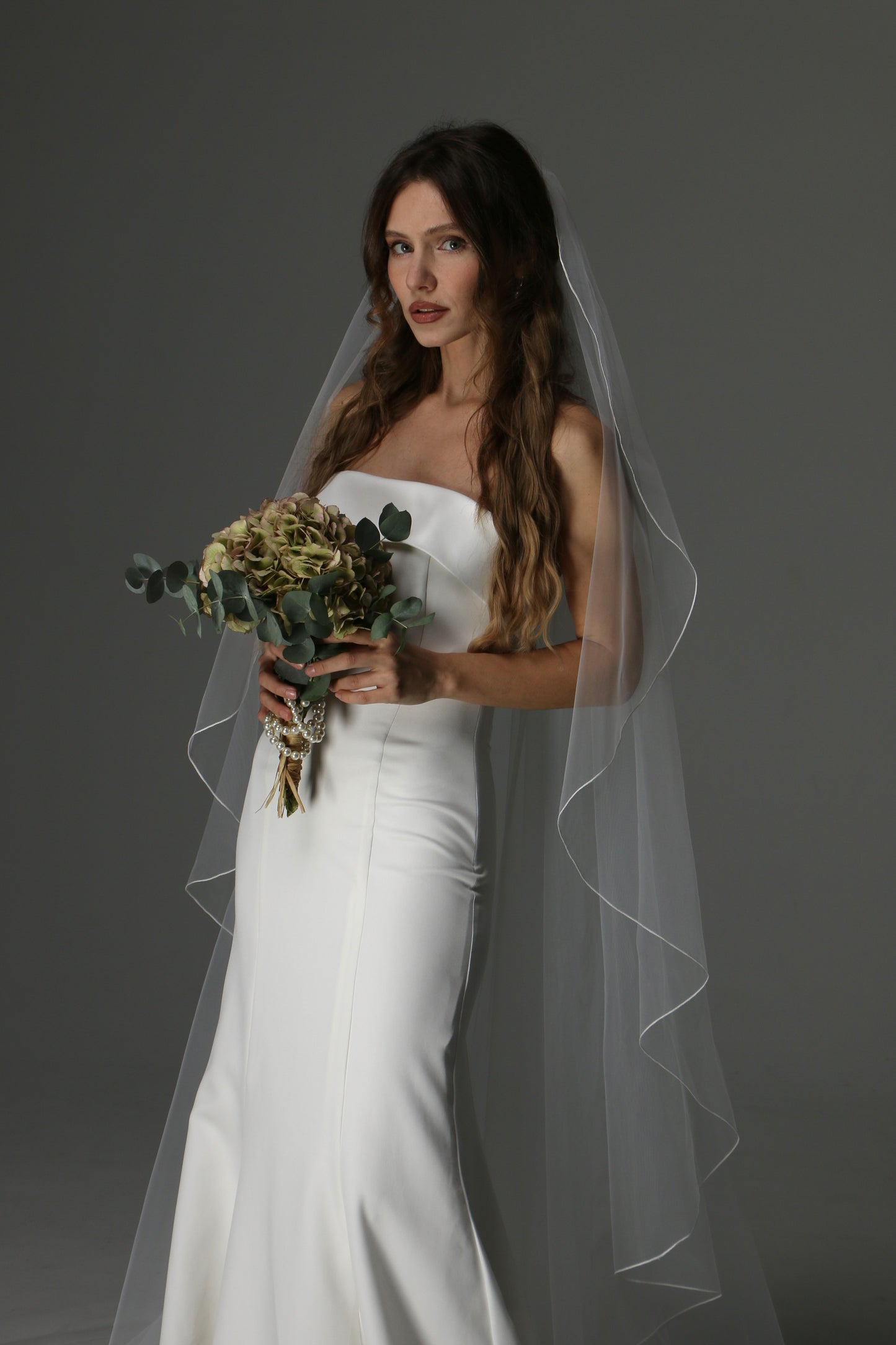 Soft Tulle Wedding Veil with Pencil Edge – Single Tier Cascade Style - M1074
