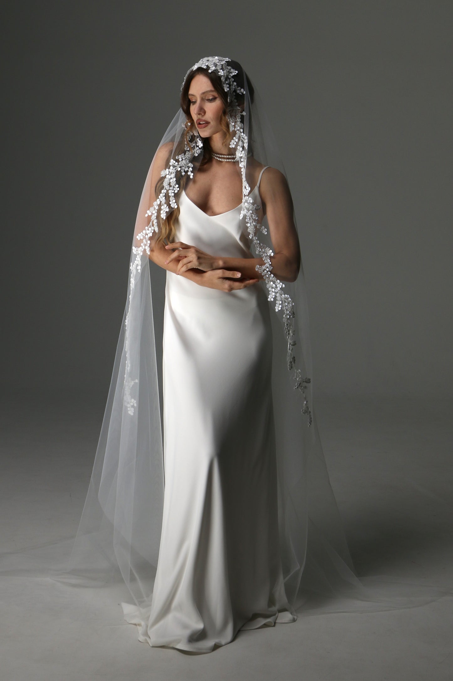 Lace Appliqué Cathedral Veil: One Tier Mantilla, Ivory Tulle - M1080