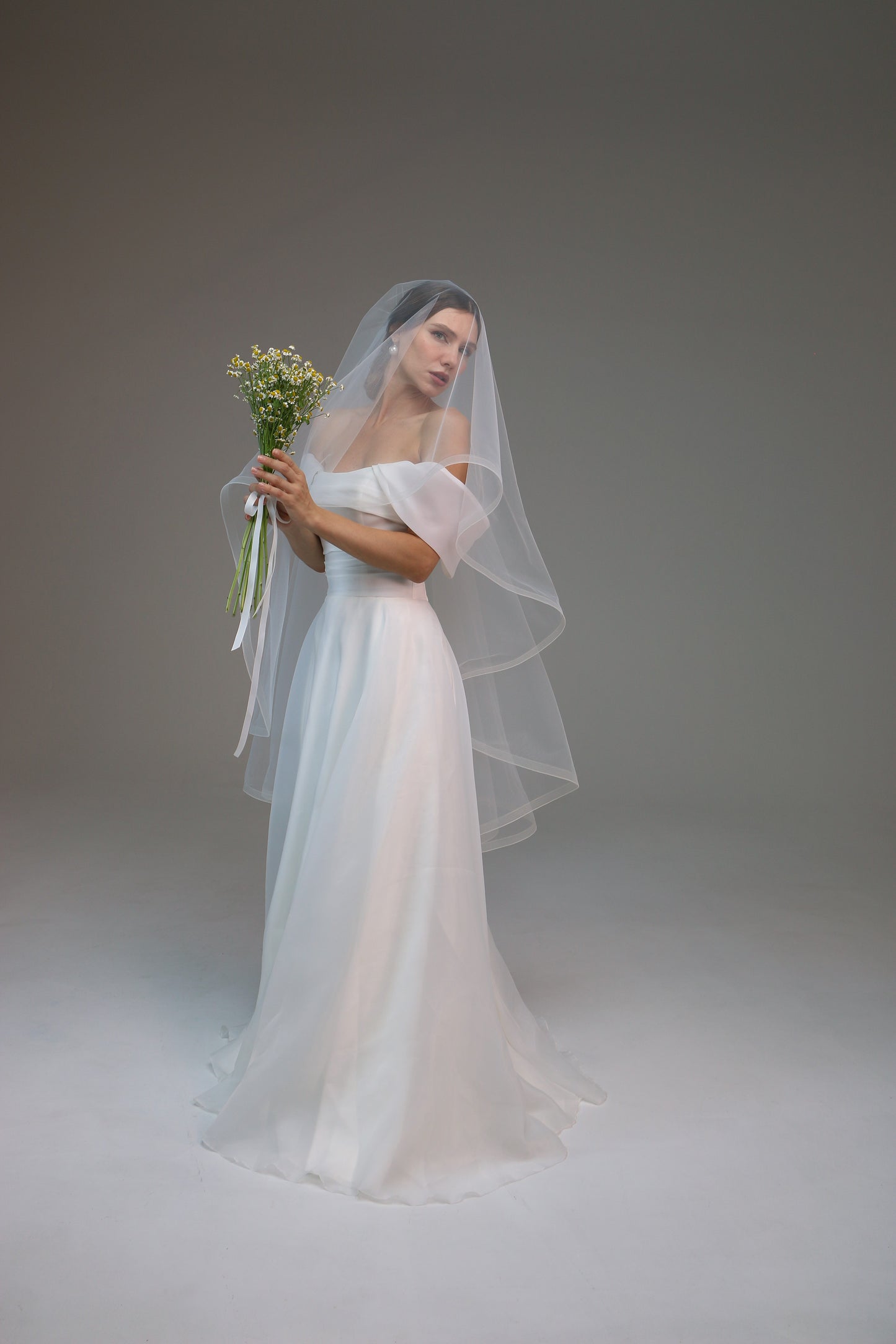 Horsehair Trim Veil, Crinoline Edge Blusher Veil, Fingertip Ponytail Veil