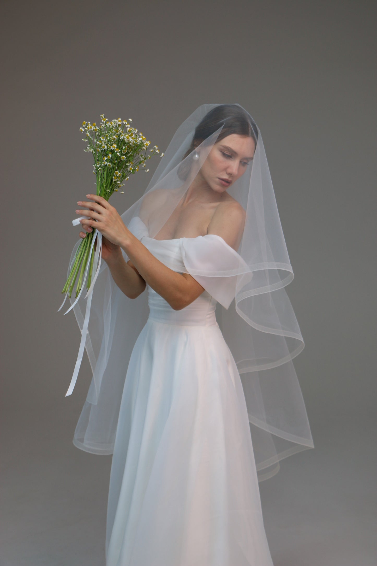 Horsehair Trim Veil, Crinoline Edge Blusher Veil, Fingertip Ponytail Veil