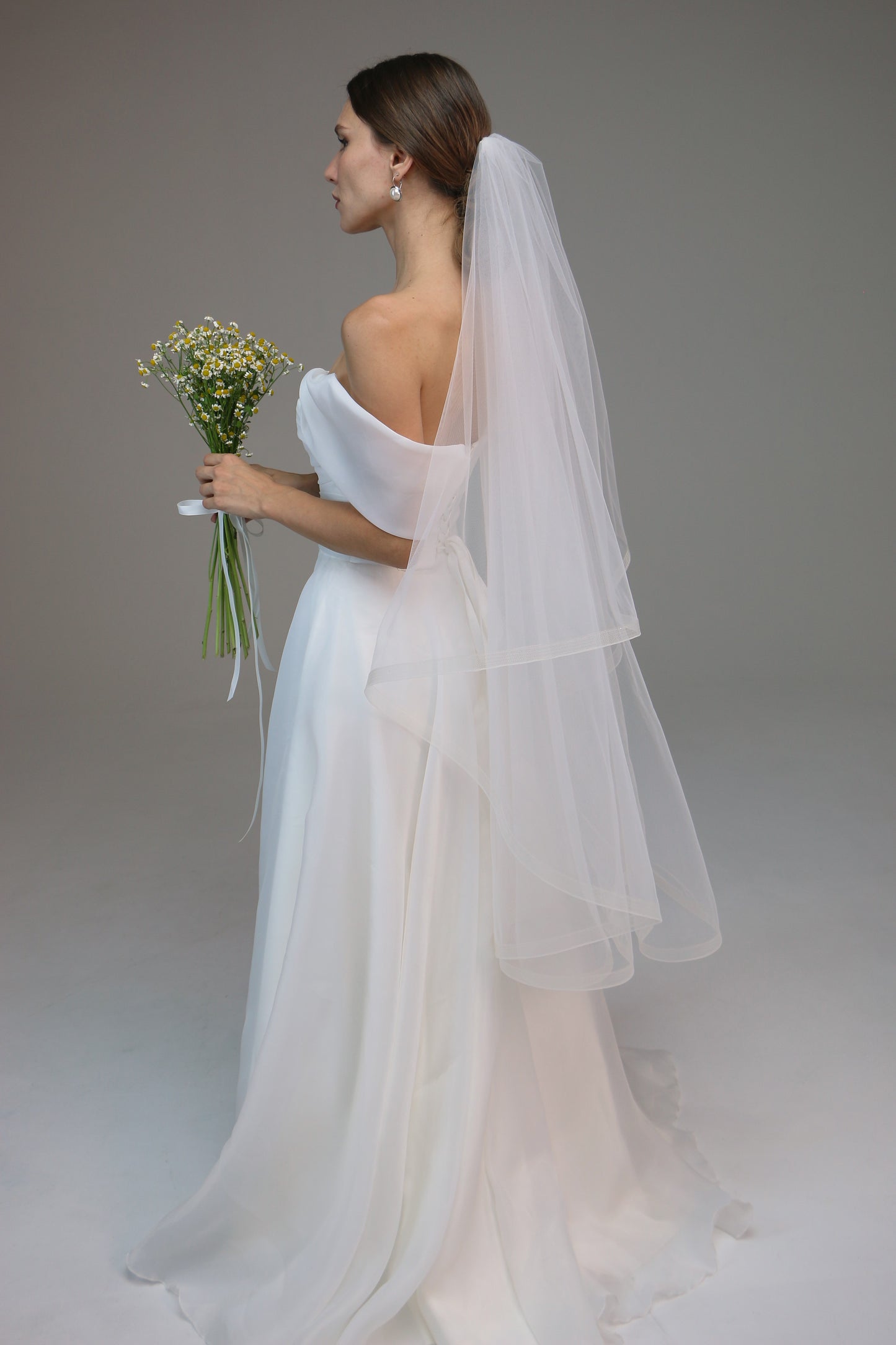 Horsehair Trim Veil, Crinoline Edge Blusher Veil, Fingertip Ponytail Veil